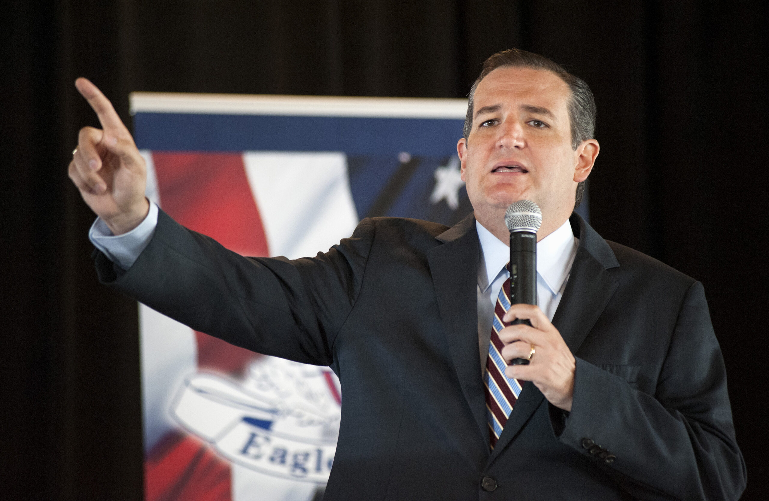 Ted Cruz super PAC invests $1 million in targeted radio