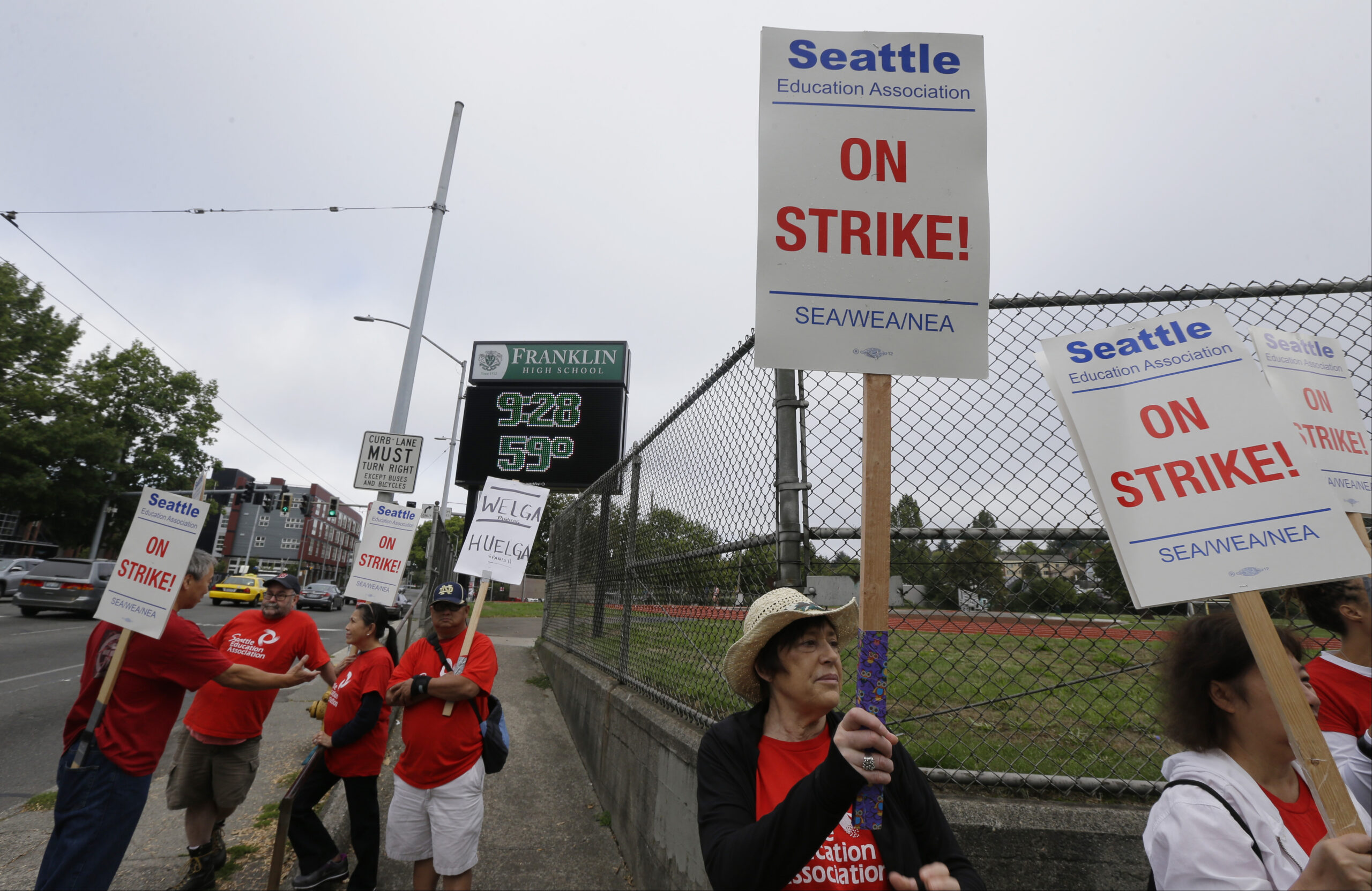 Seattle teachers rally as start of school is delayed