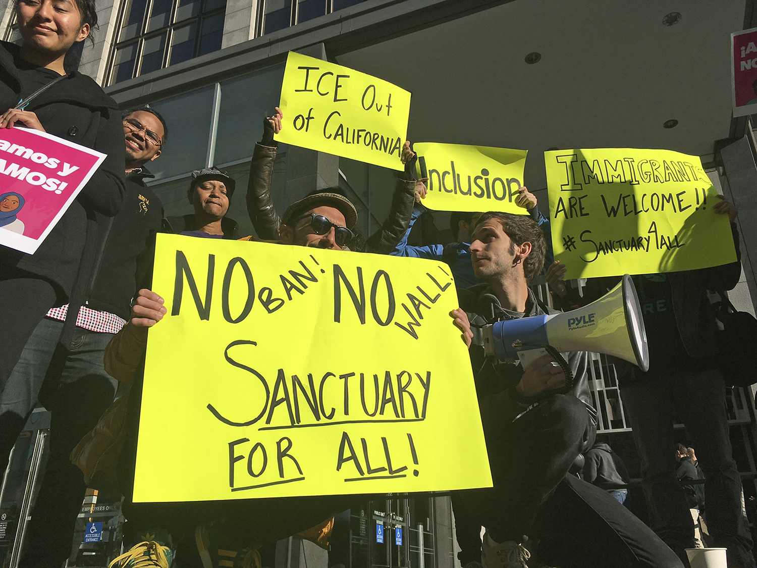 Federal judge blocks Trump’s sanctuary cities executive order