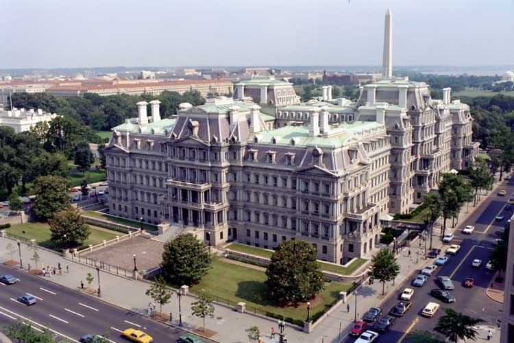 Top Shulman aide frequent White House visitor