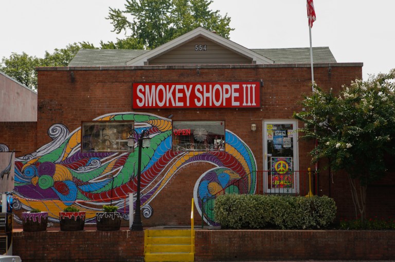 Zoning officials in Arlington have told Smokey Shop III that the mural on the business' building violates the county's sign ordinance. (Graeme Jennings/Examiner photo)