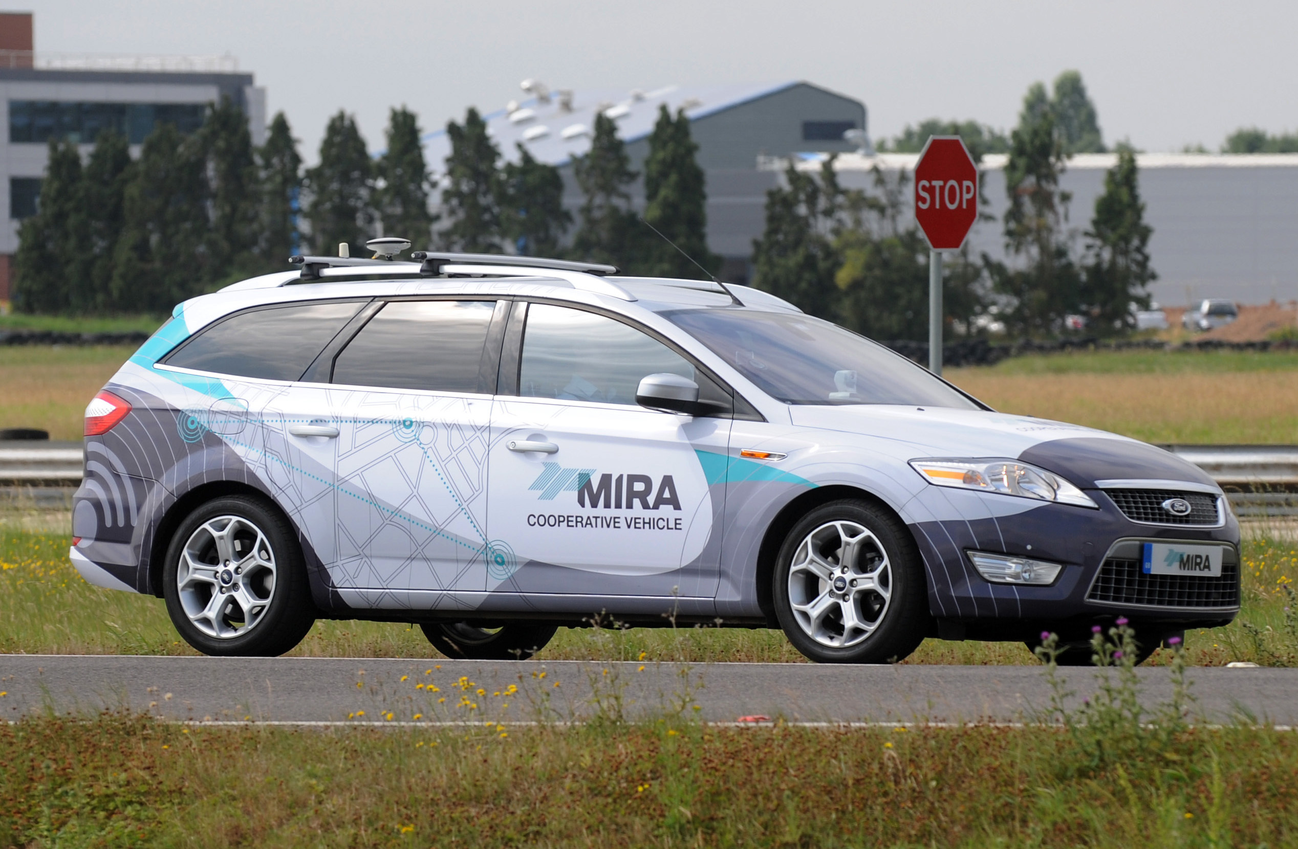 Britain to test driverless cars next year