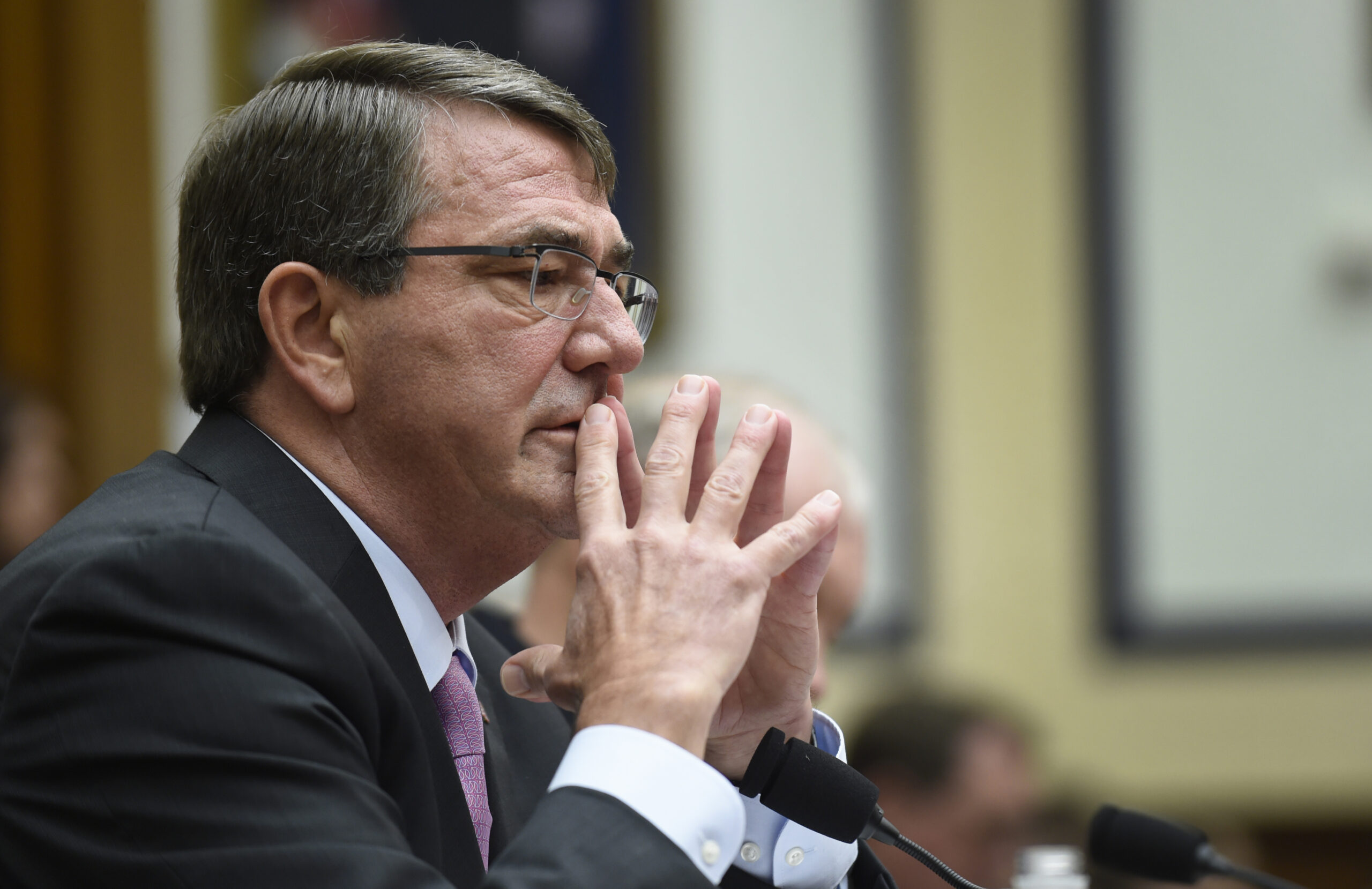 Ashton Carter: ‘Not confident’ Obama can close Gitmo