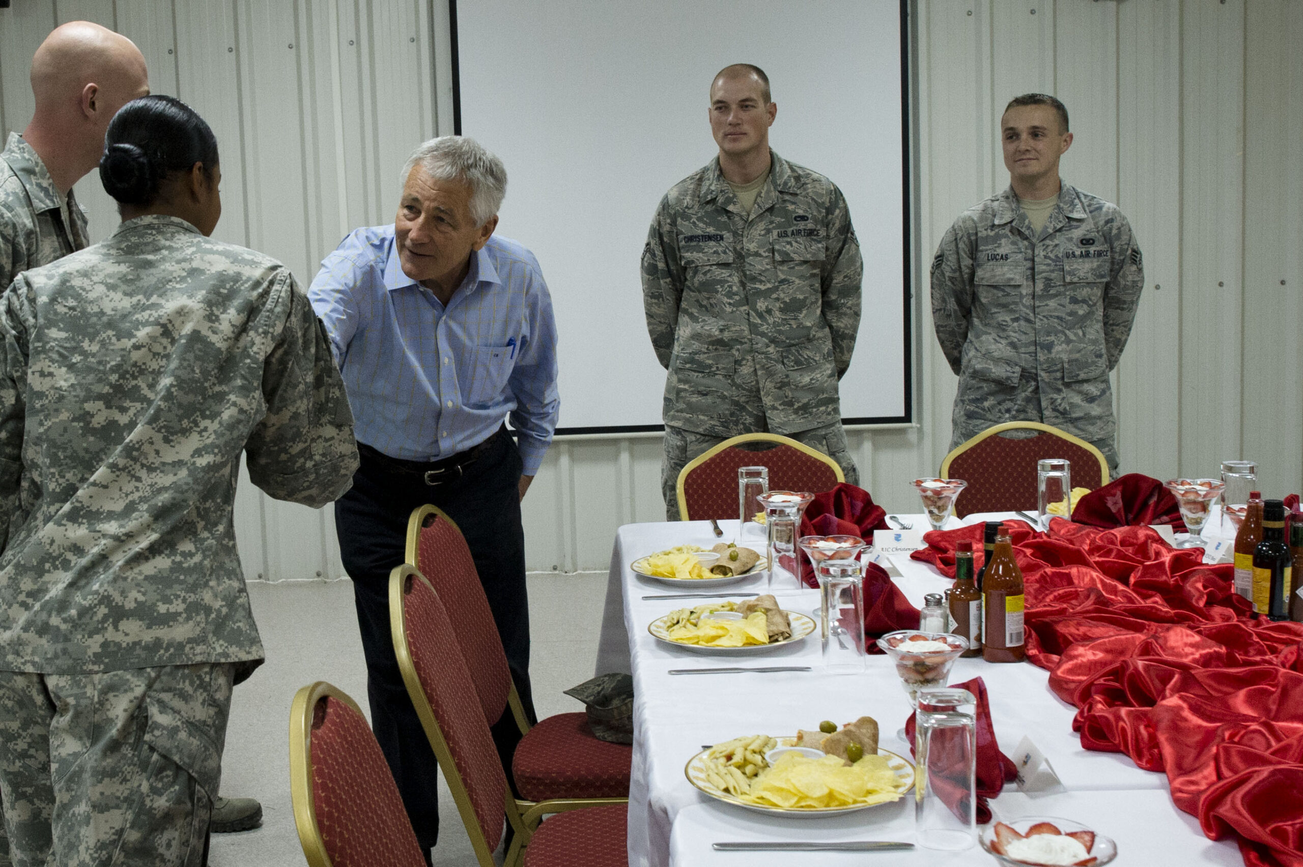 Pentagon’s Chuck Hagel breaks the mold, makes time for the troops