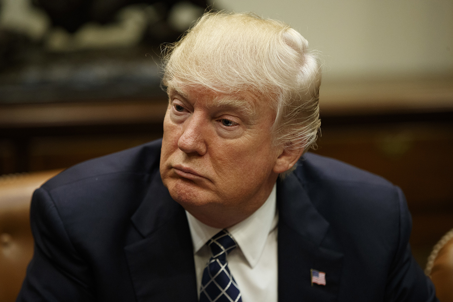 Democratic poll suggests Trump losing ground with his base