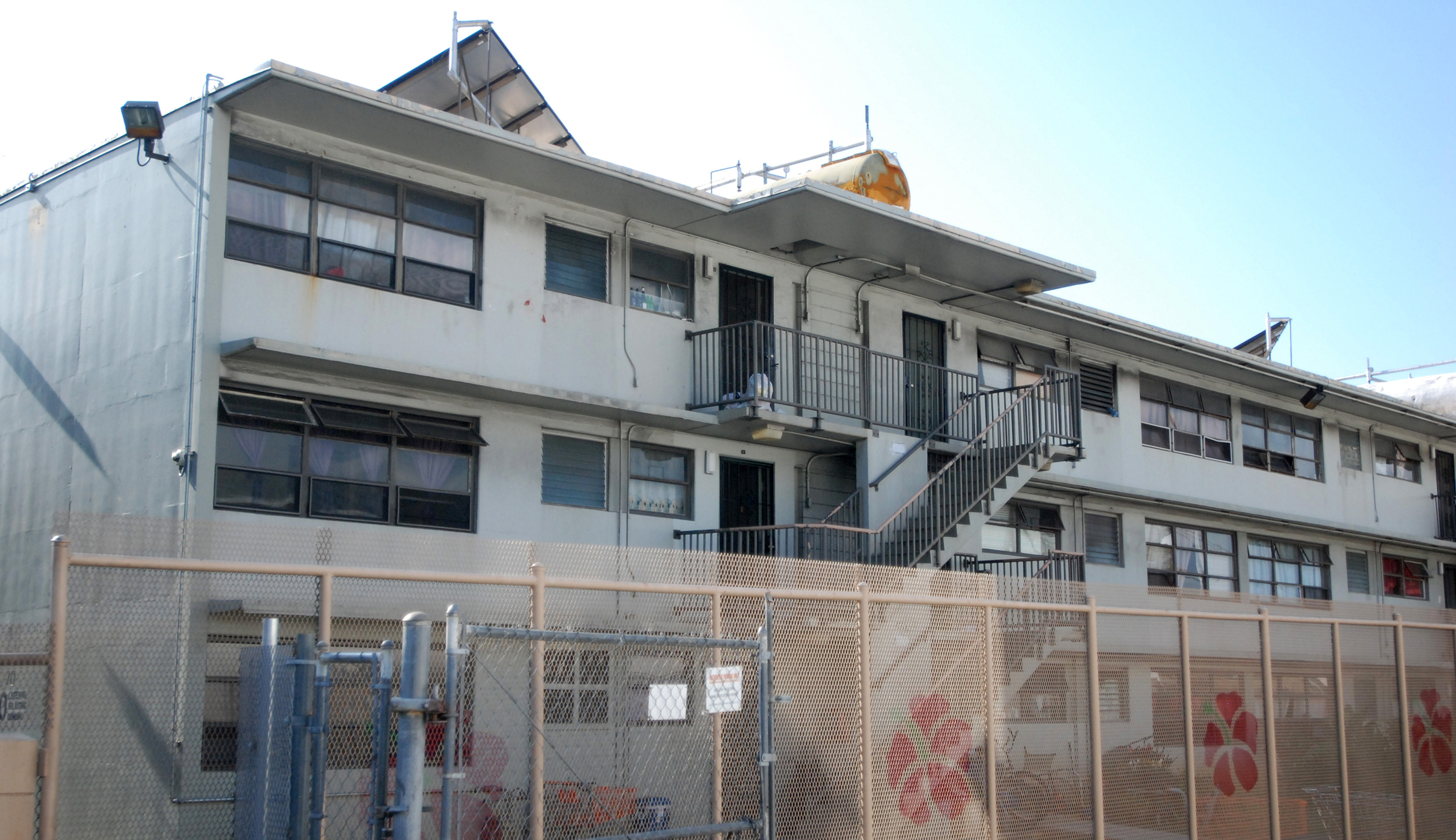 A third way toward entitlement reform: Time limits on housing benefits