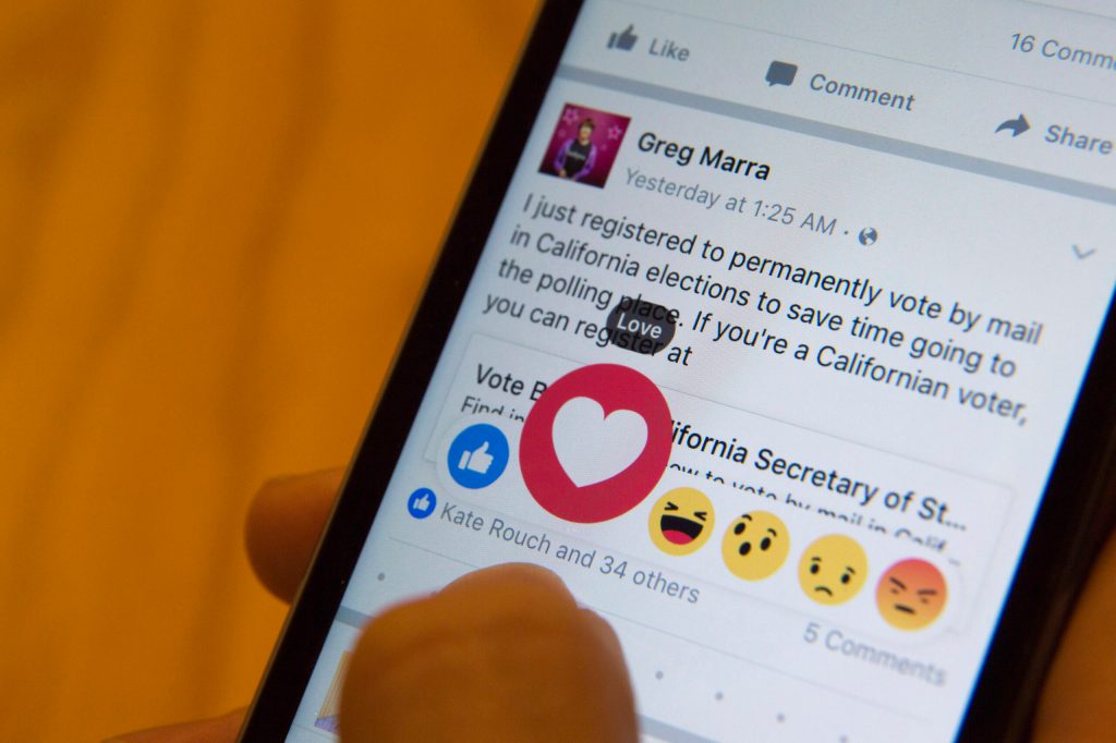 Dems on FEC shift from regulating Drudge to conservative cellphone texts