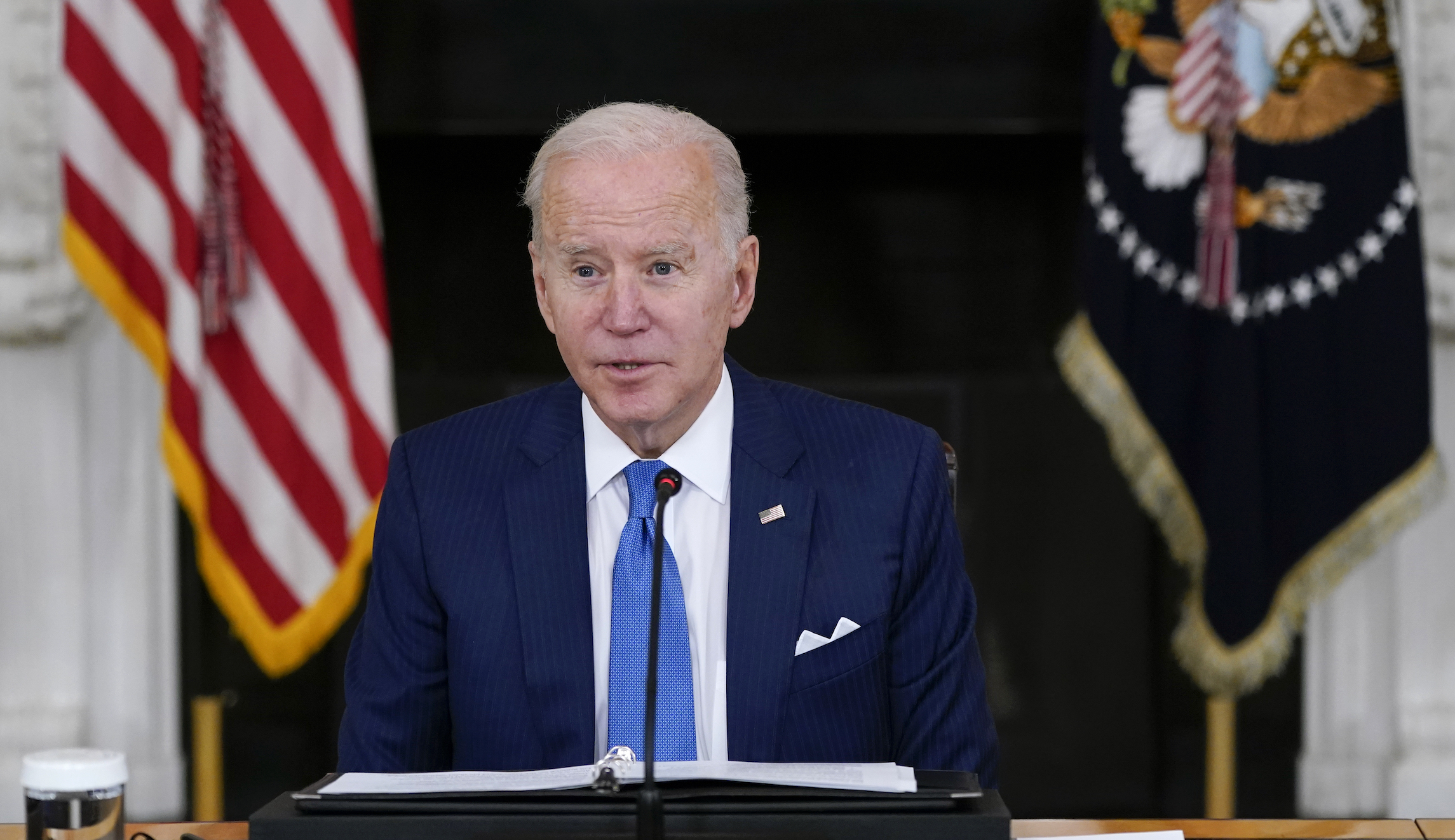 US lacks tests and therapeutics for COVID-19 wave, White House says