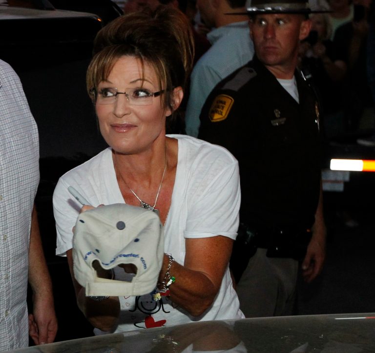 Iowa GOP chairmen tire of Palin ‘toying’