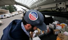Black hole: Postal Service lost $5.1 billion last year