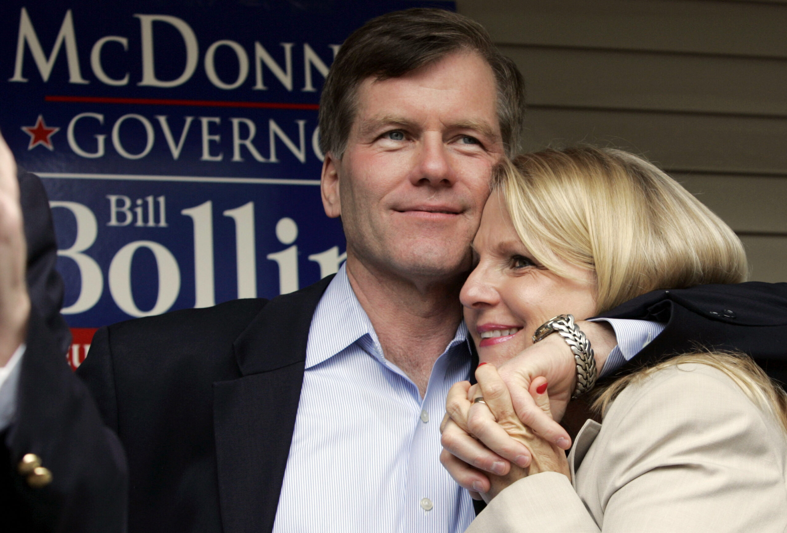 Former Virginia Gov. Bob McDonnell, wife charged in gifts scandal