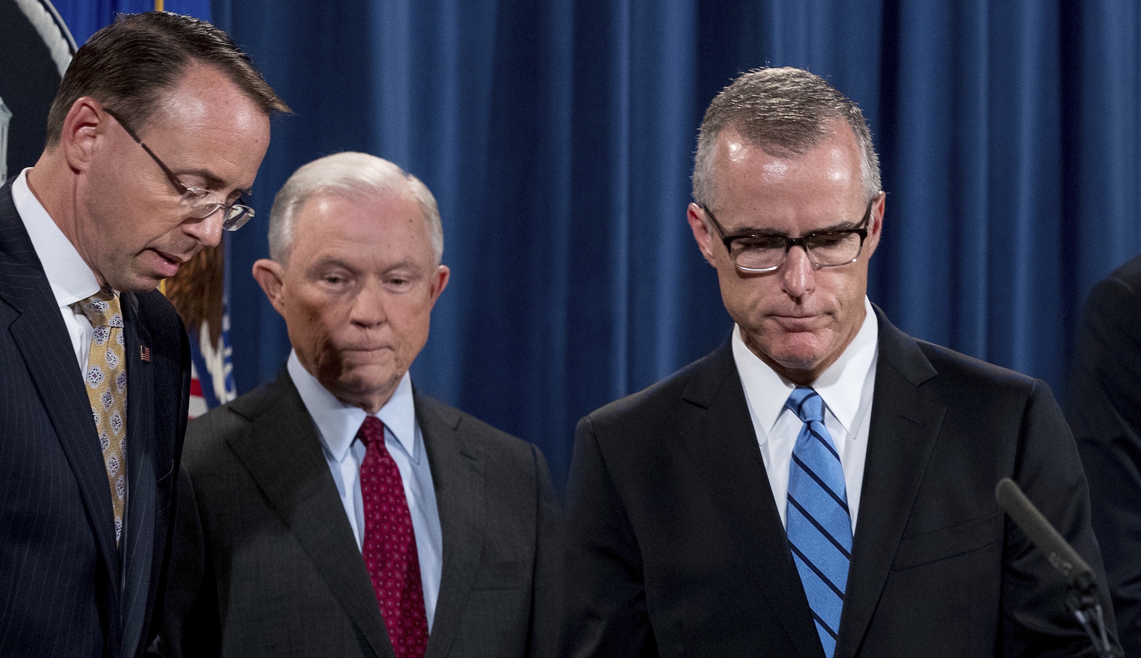 Senior FBI agents knew of new Clinton emails from Anthony Wiener’s laptop weeks before Congress was informed: Report