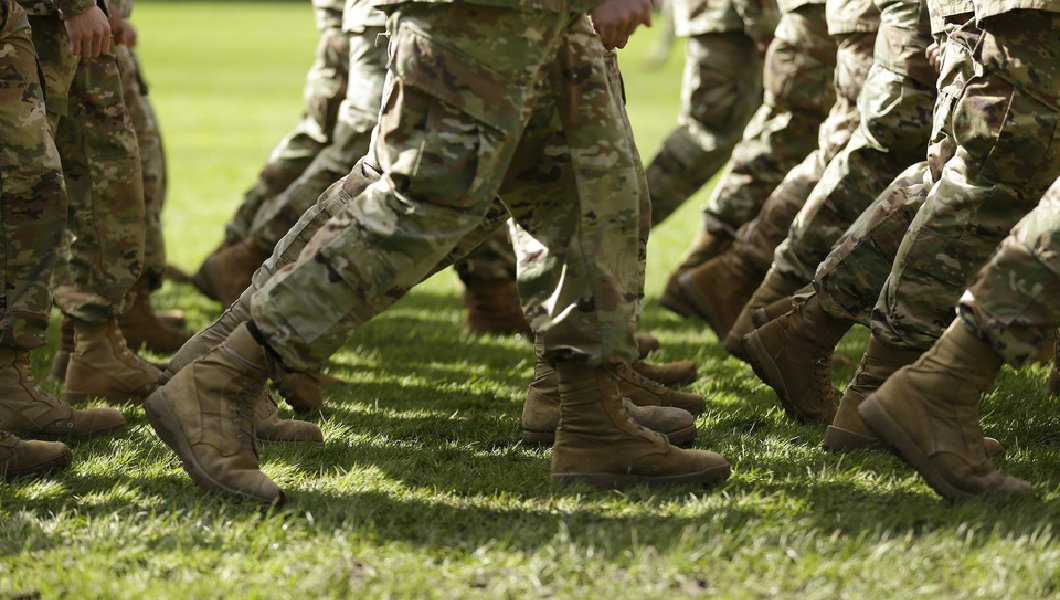 Transgender troops will seek injunction on Trump ban