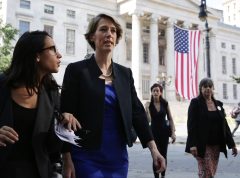 Cuomo challenger fights to stay on New York ballot