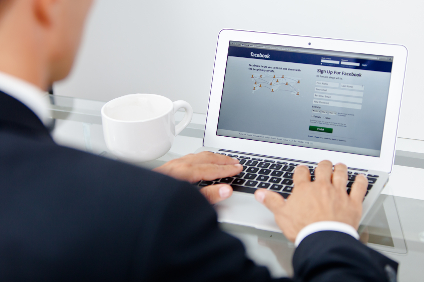 Facebook’s new ad service reaches beyond the social network