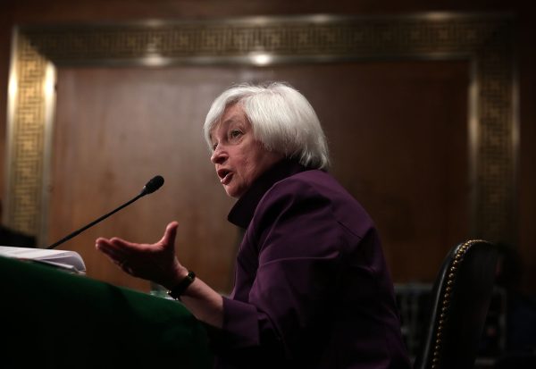 Federal Reserve sets special rules for JPMorgan, big banks