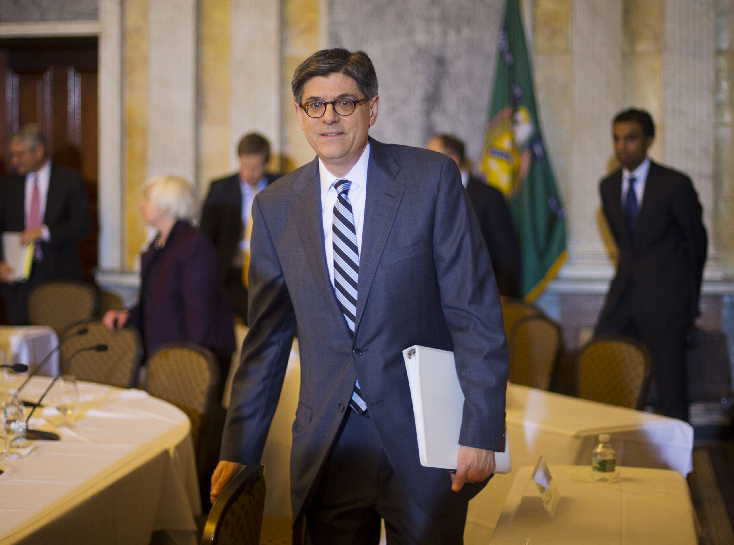 Jack Lew tells Europe: U.S. is doing better than you