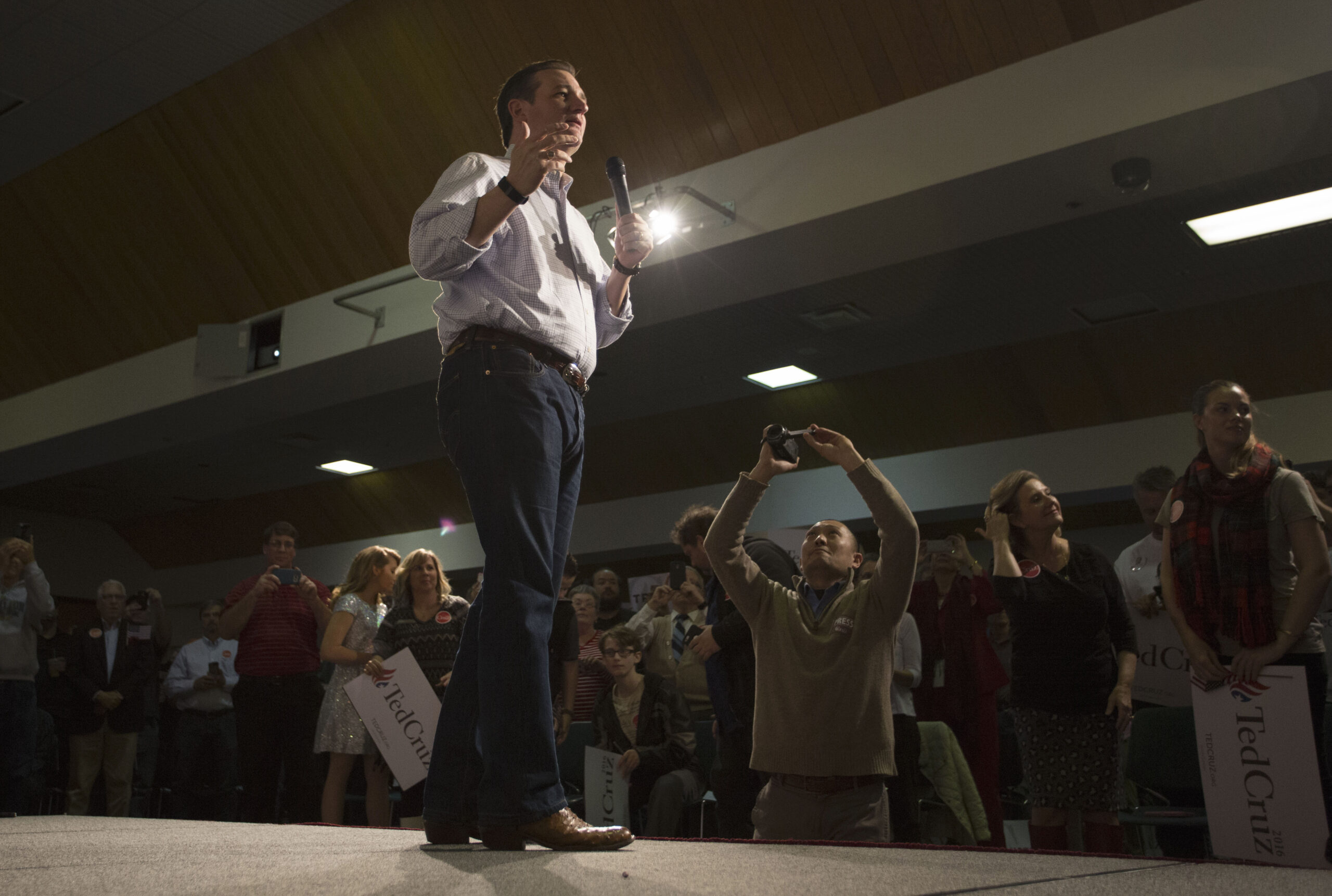 Cruz raises $20 million in final quarter of 2015
