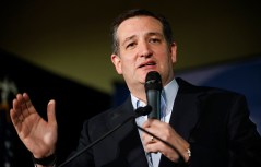 Cruz: Mainstream media wants Trump to win nomination, then lose to Clinton