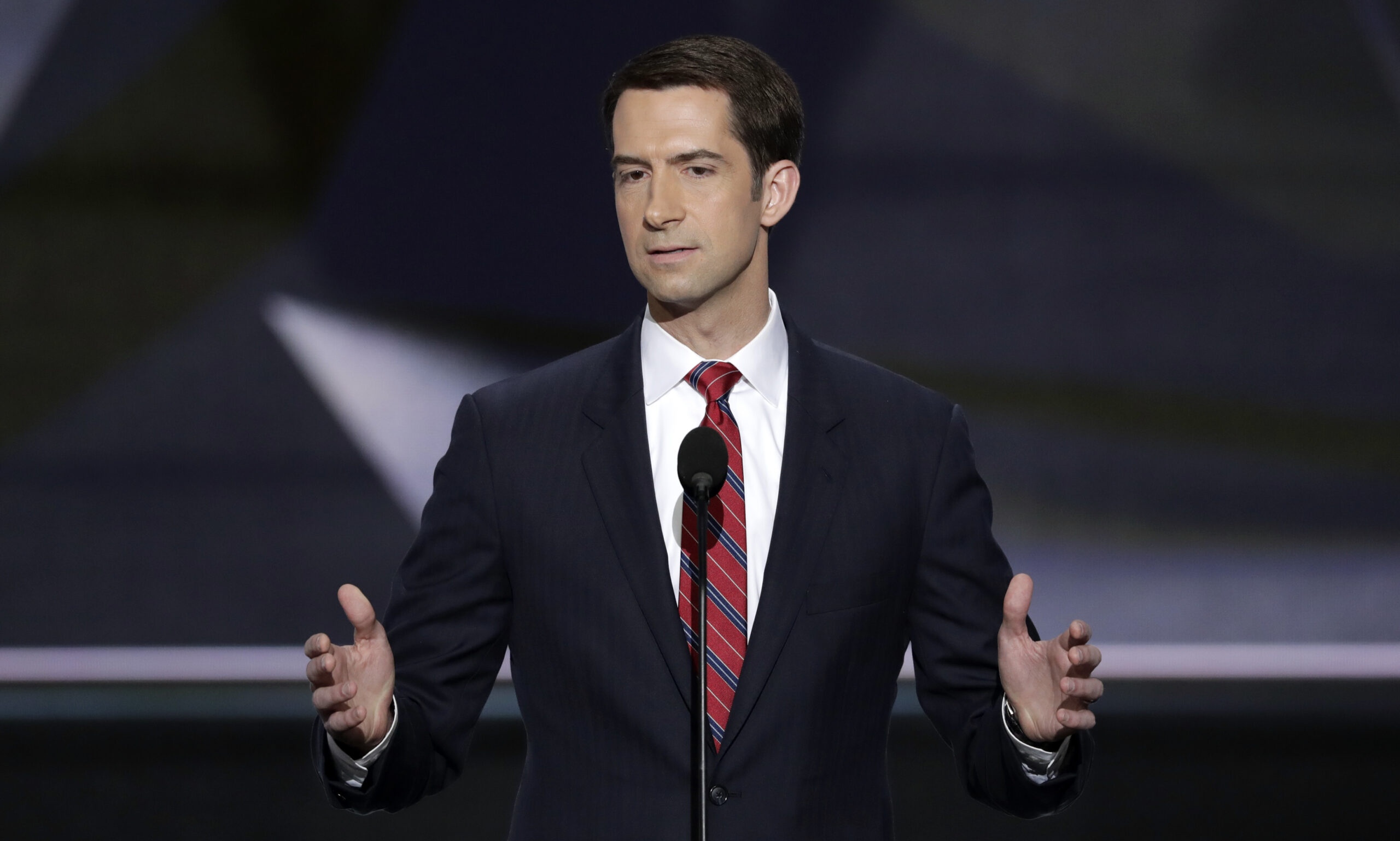 Cotton hopes Congress can investigate Clinton Foundation in September