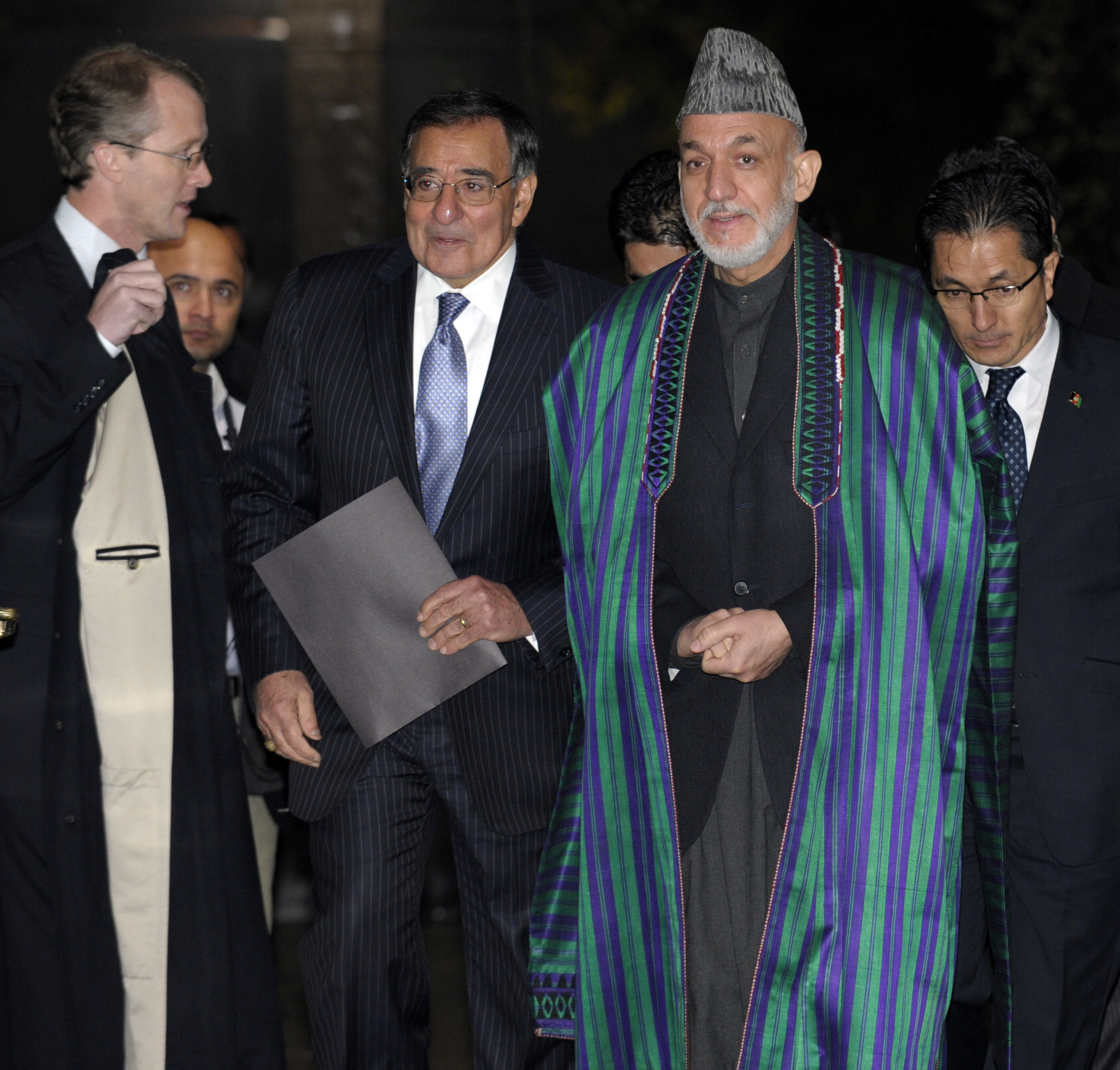 Karzai says he’ll meet with Obama in Washington