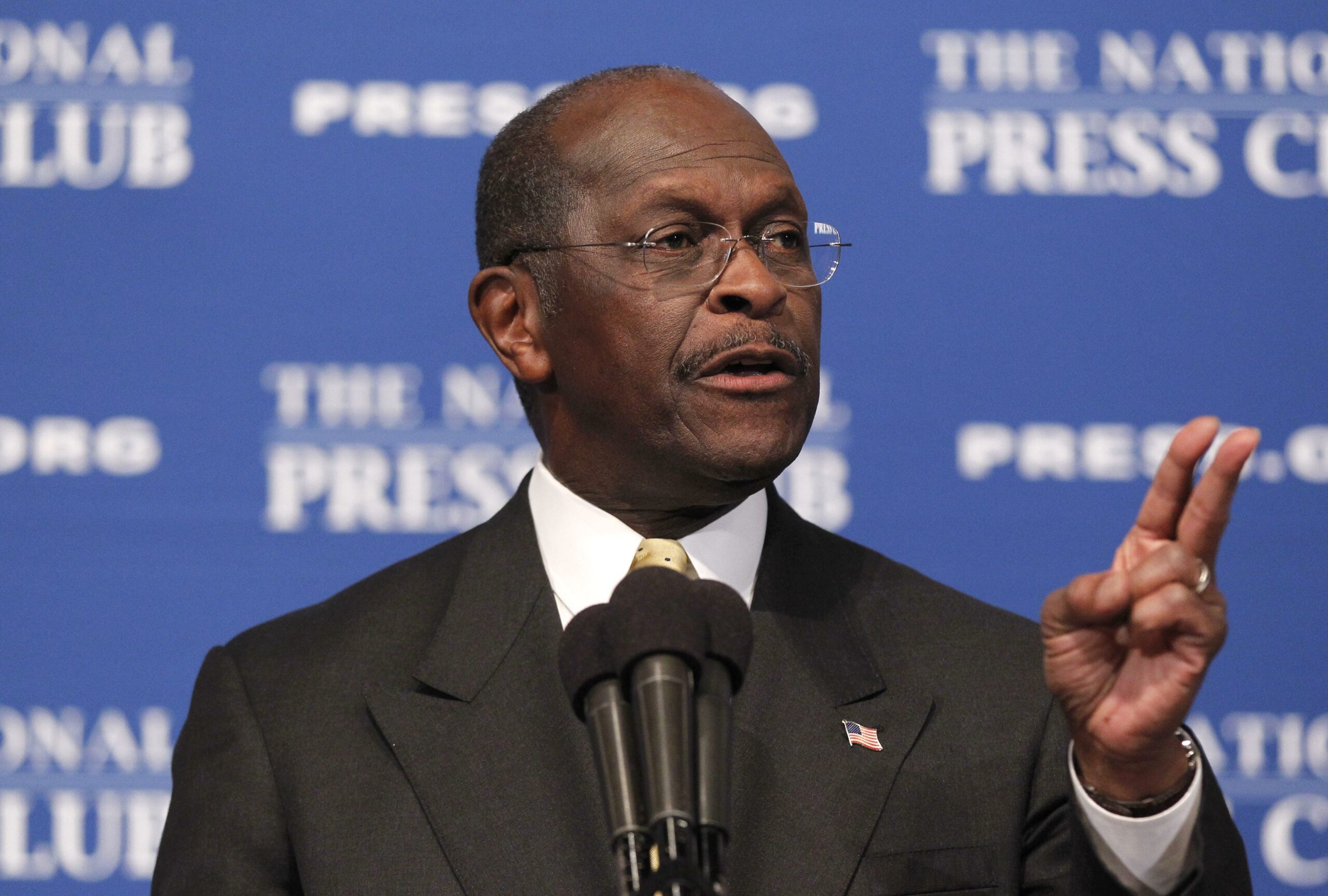 Republicans say Cain can survive scandal