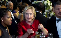 Pressure builds on Clinton over foundation’s influence