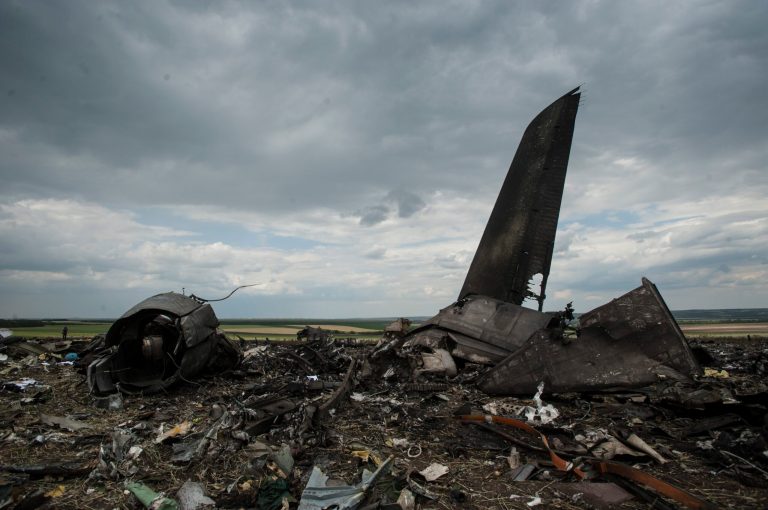US presses Russia over weapons flow to Ukraine