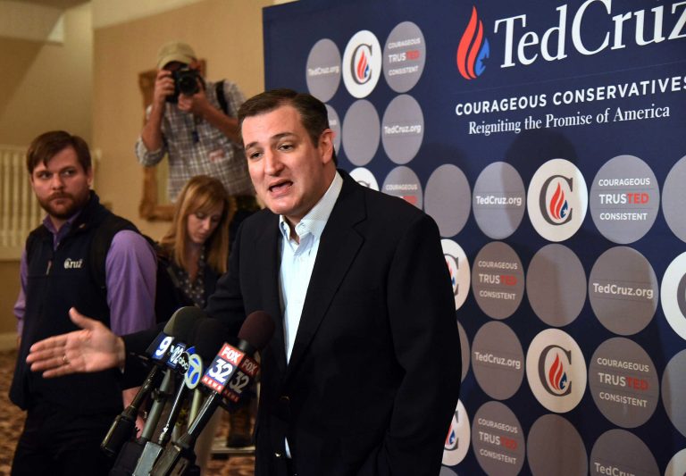 The team includes a list of headliners such as Elliott Abrams and former Sen. Jim Talent. (Bob Chwedyk/Daily Herald via AP)