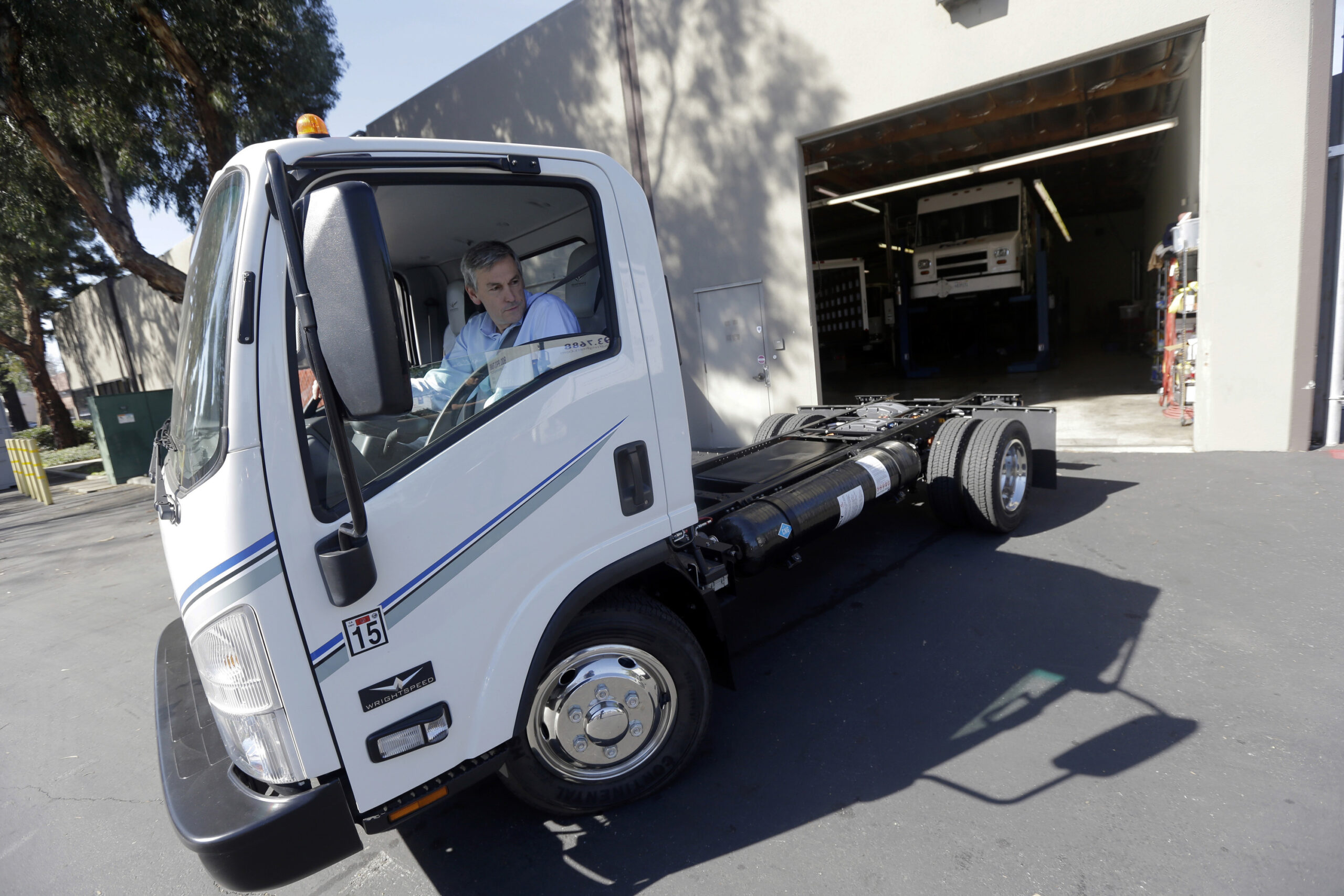 Obama gives electric trucks a big bump in new climate rules