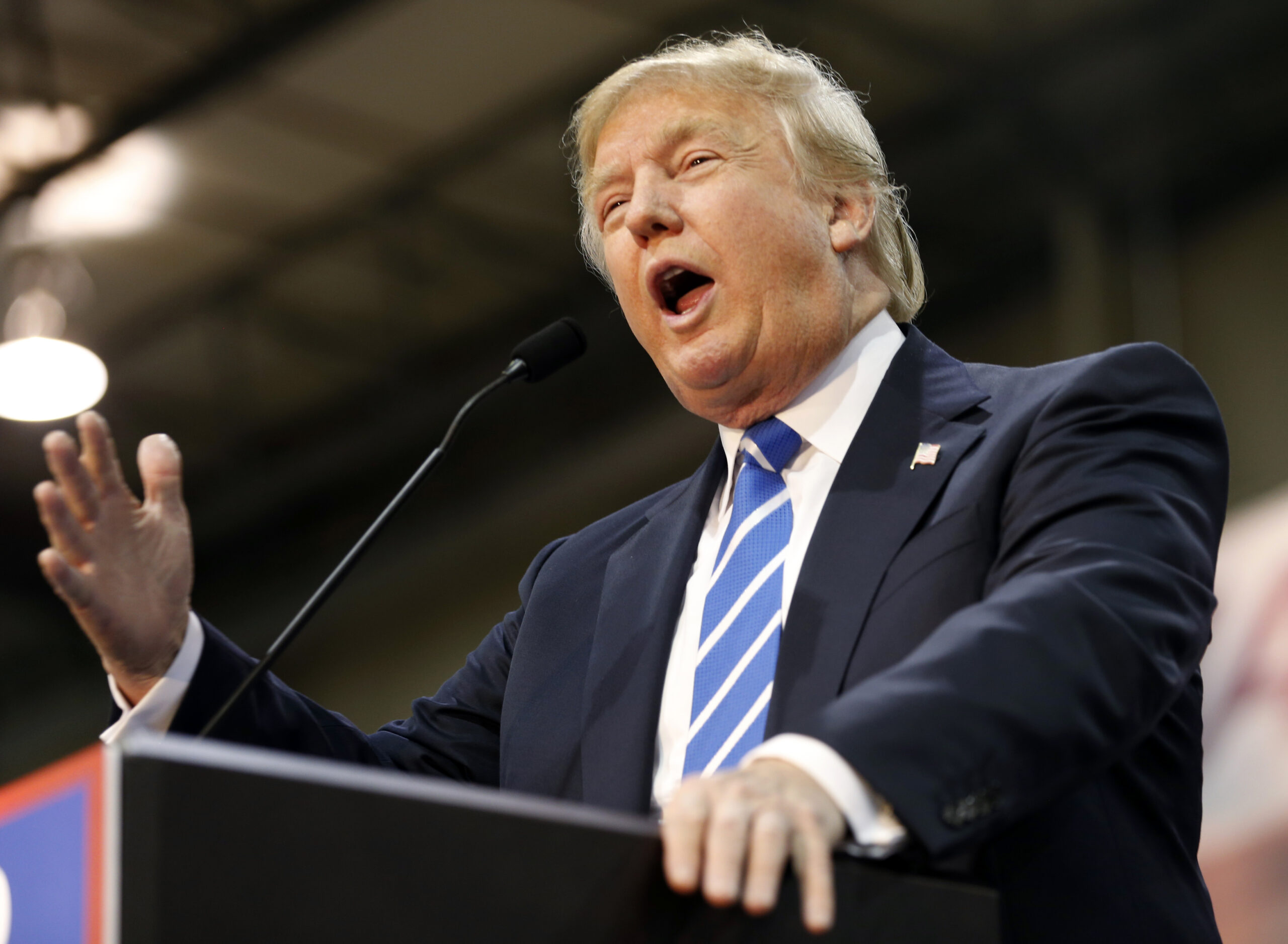 Trump: moderators ‘attack’ me, ask Dems questions