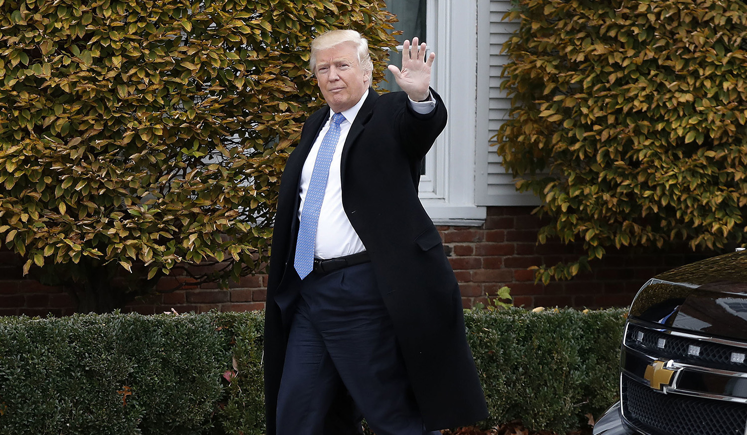 Trump offers big perks to inaugural event donors