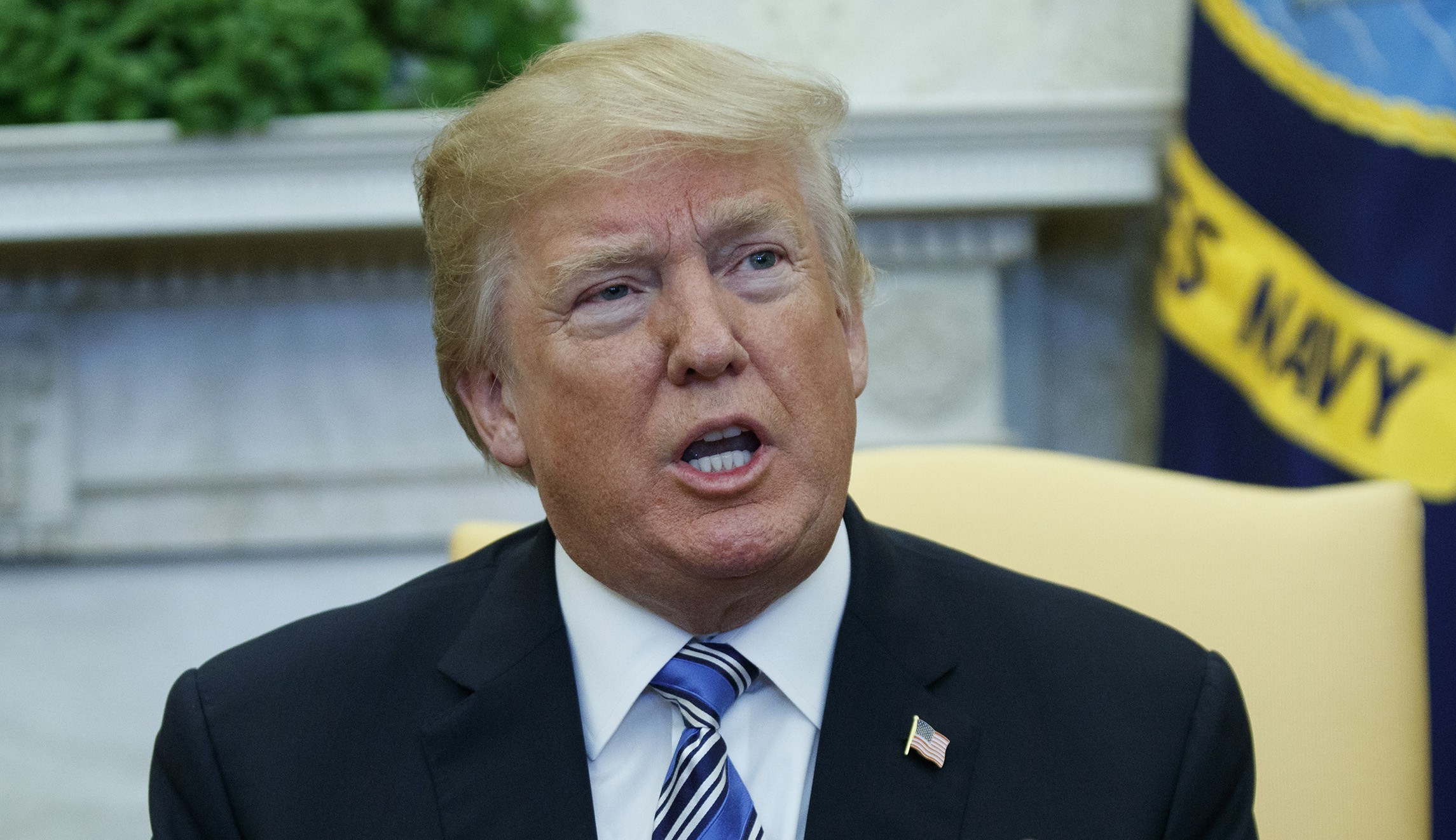 On DACA deadline day, Trump blames Democrats for failure to legislate