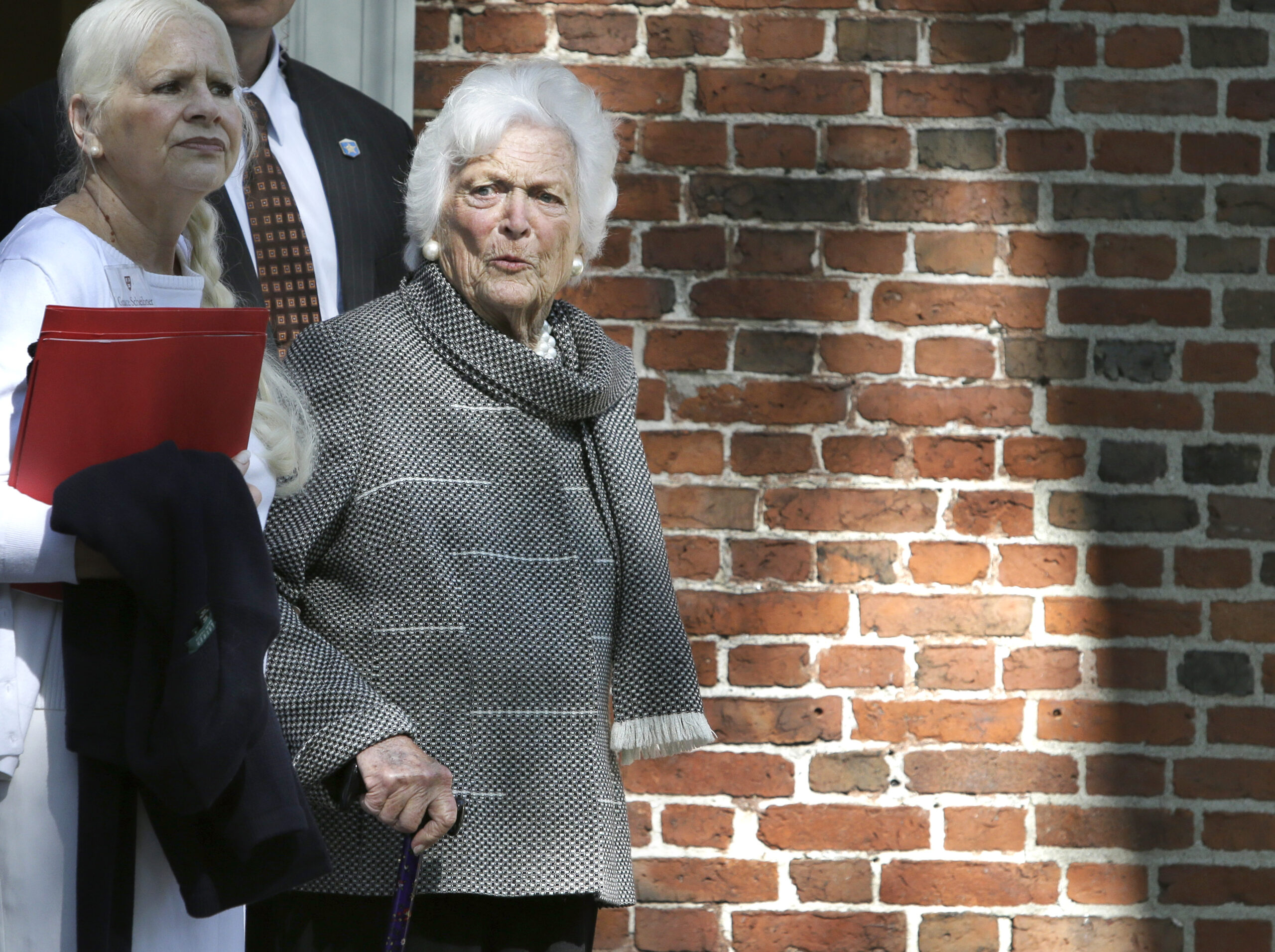 Barbara Bush gives Jeb her blessing