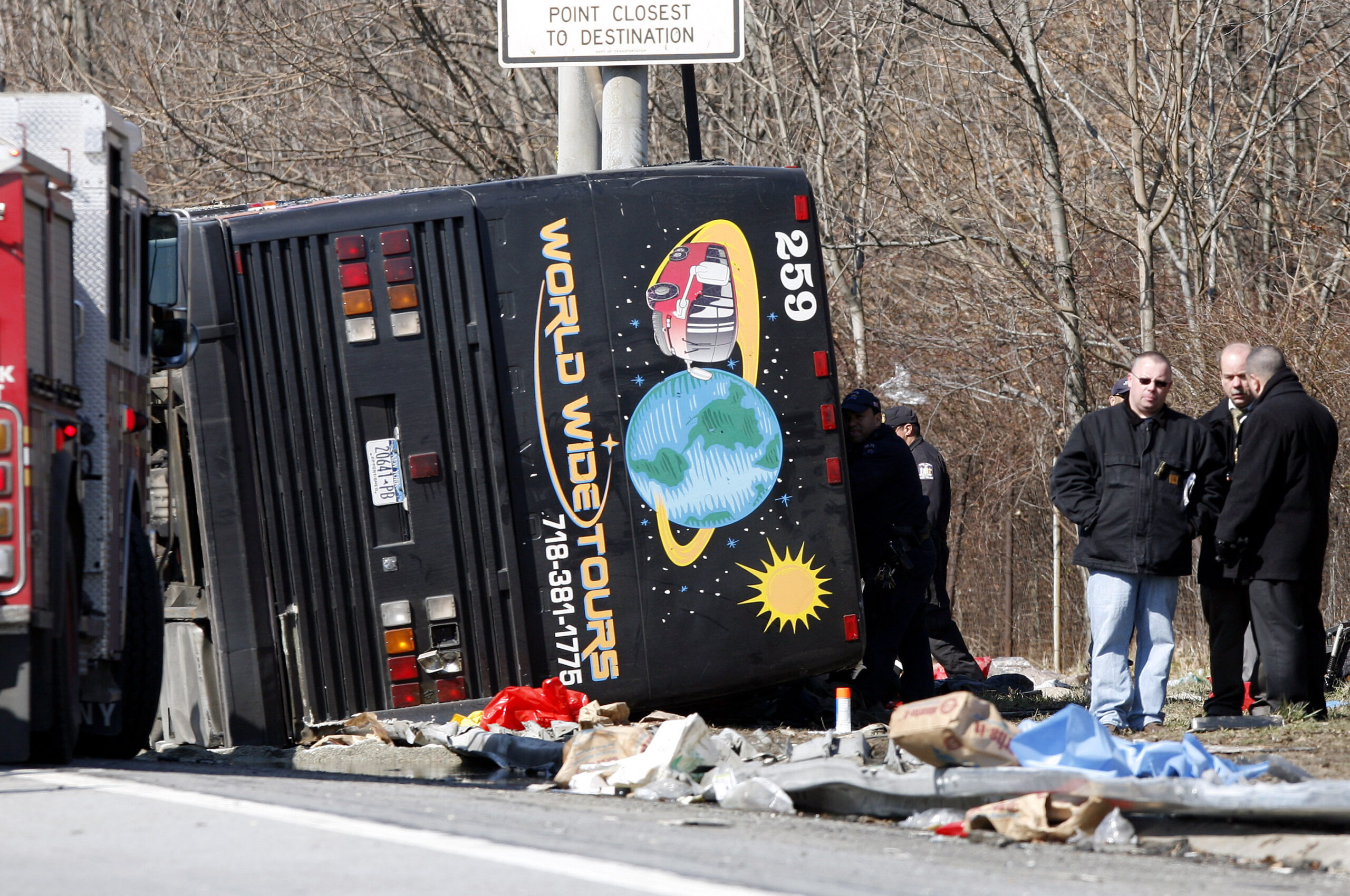Bus driver not guilty of manslaughter in NY crash