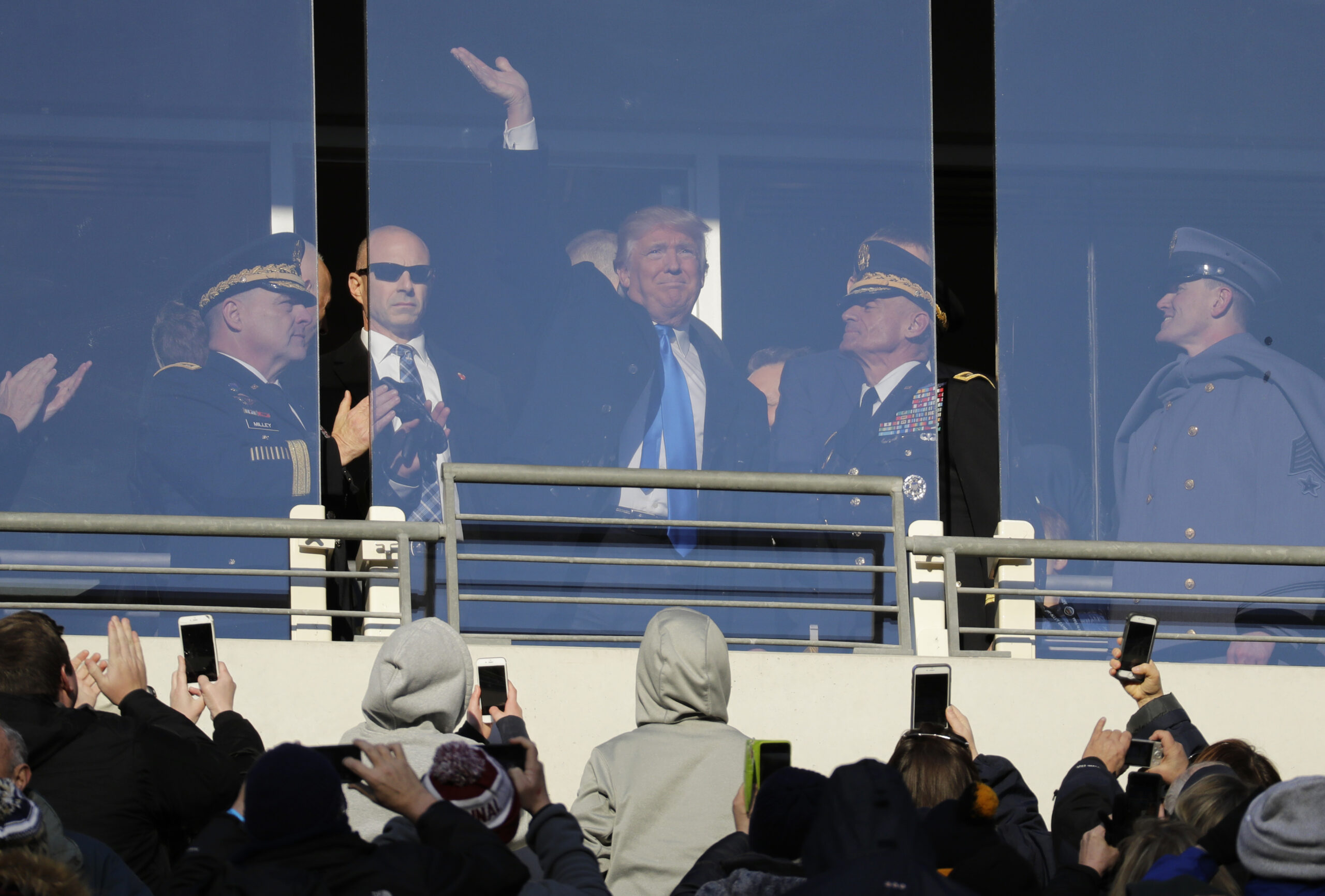 Heat Street editor: US should drop bombs over Russian hacks
