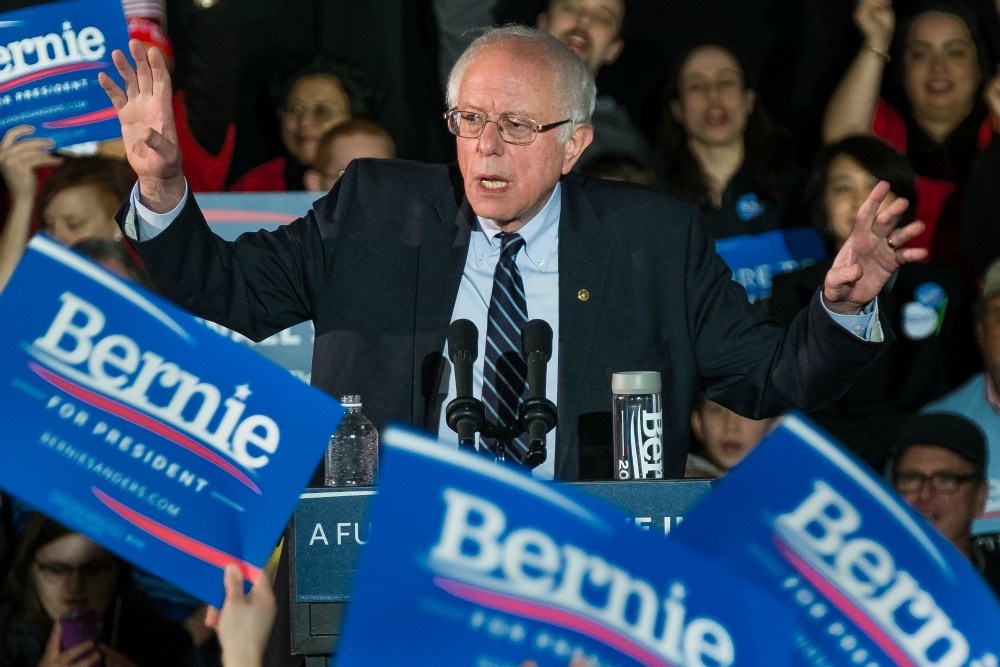 Sanders met with foreign policy adviser once