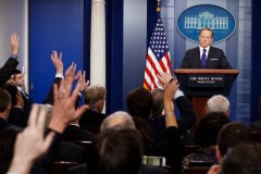 White House doesn’t deny Trump threat to Freedom Caucus members