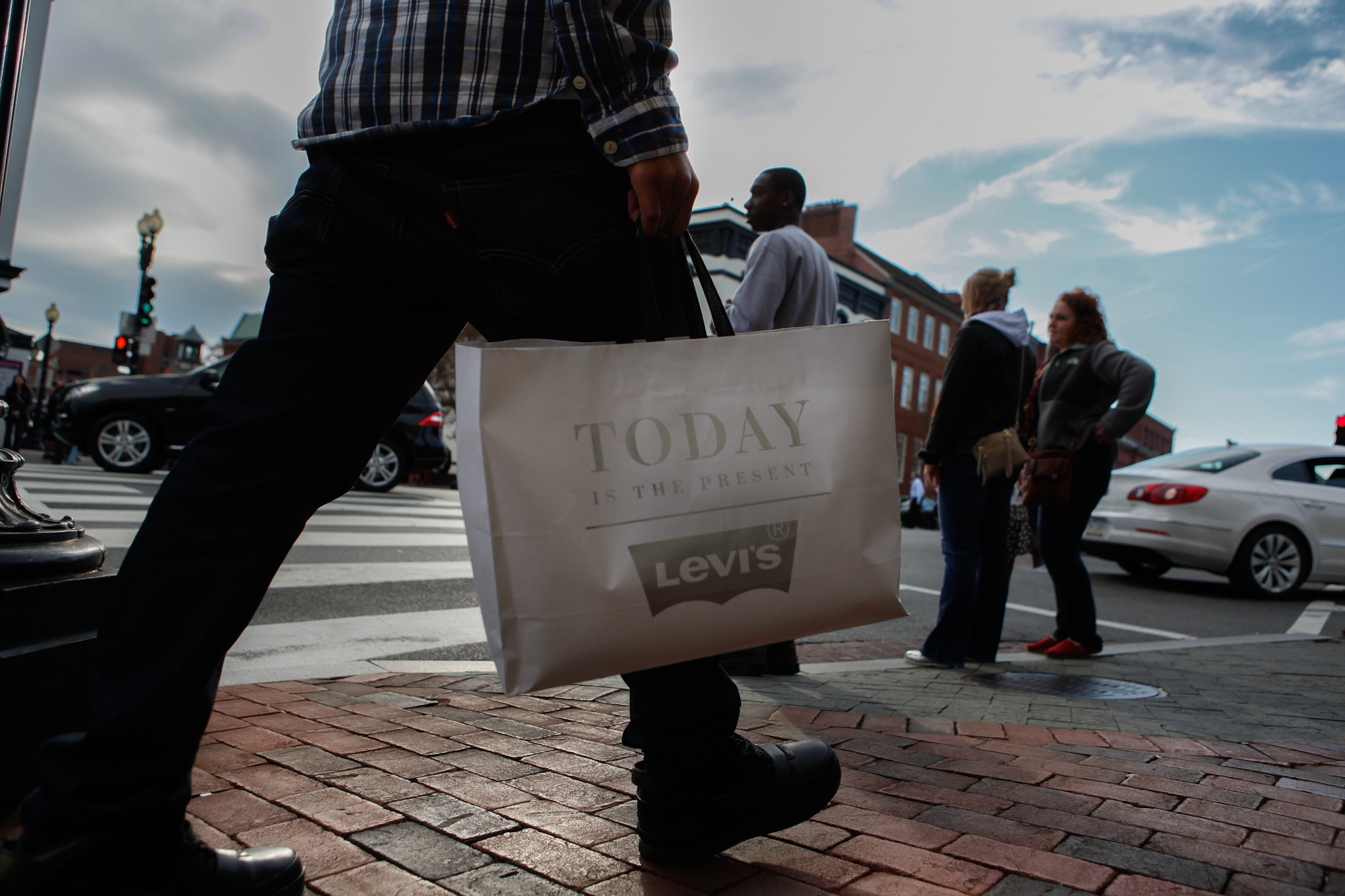Criminals setting sights on holiday shoppers