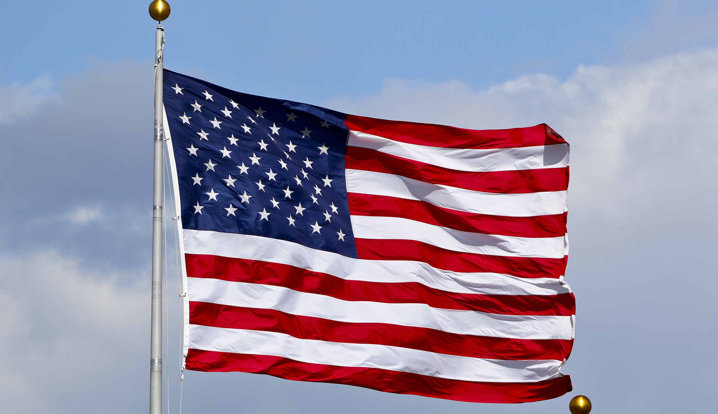 US service member killed in vehicle rollover in Syria