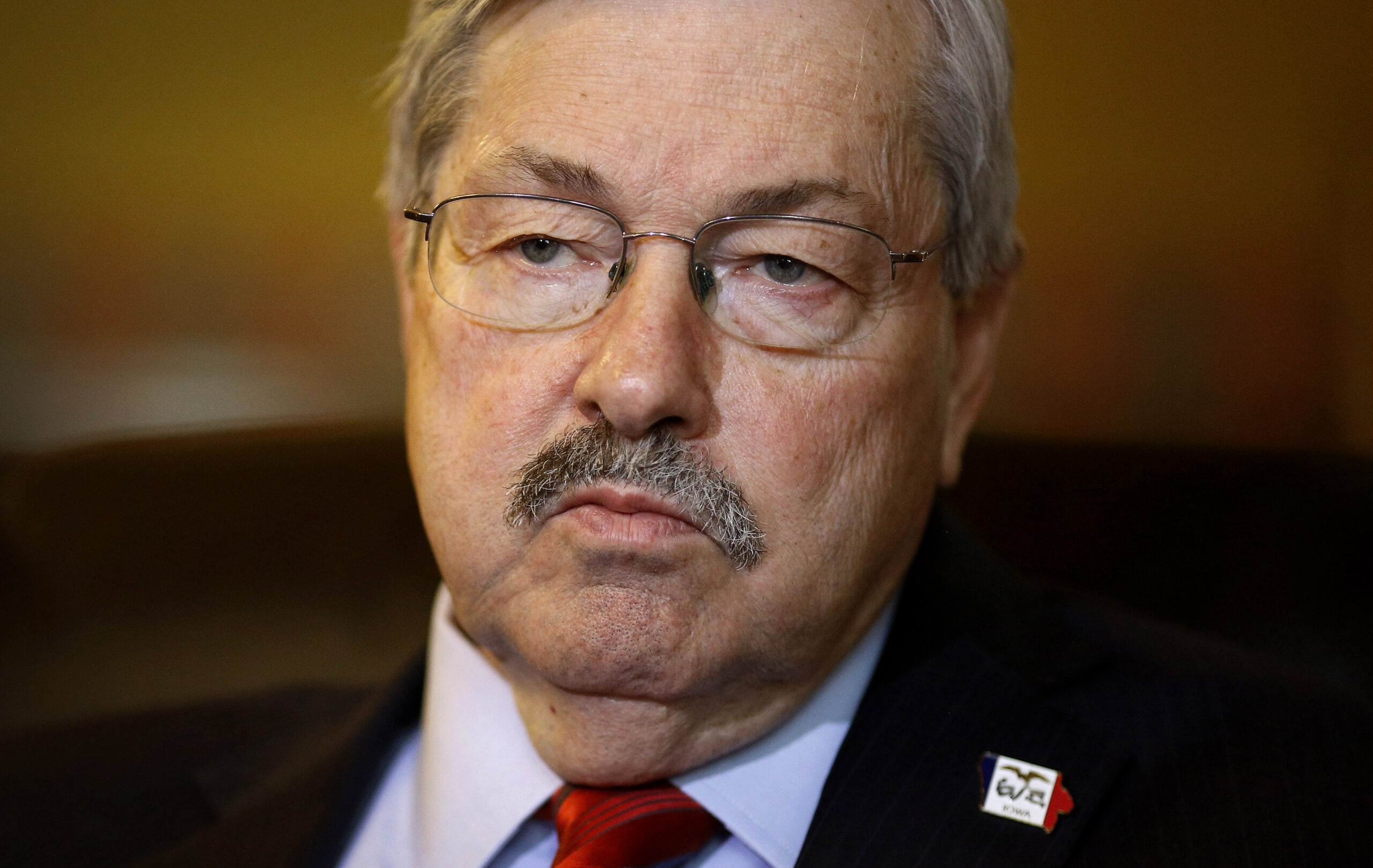Iowa governor accuses Cruz of ‘unethical’ tactics in caucus win