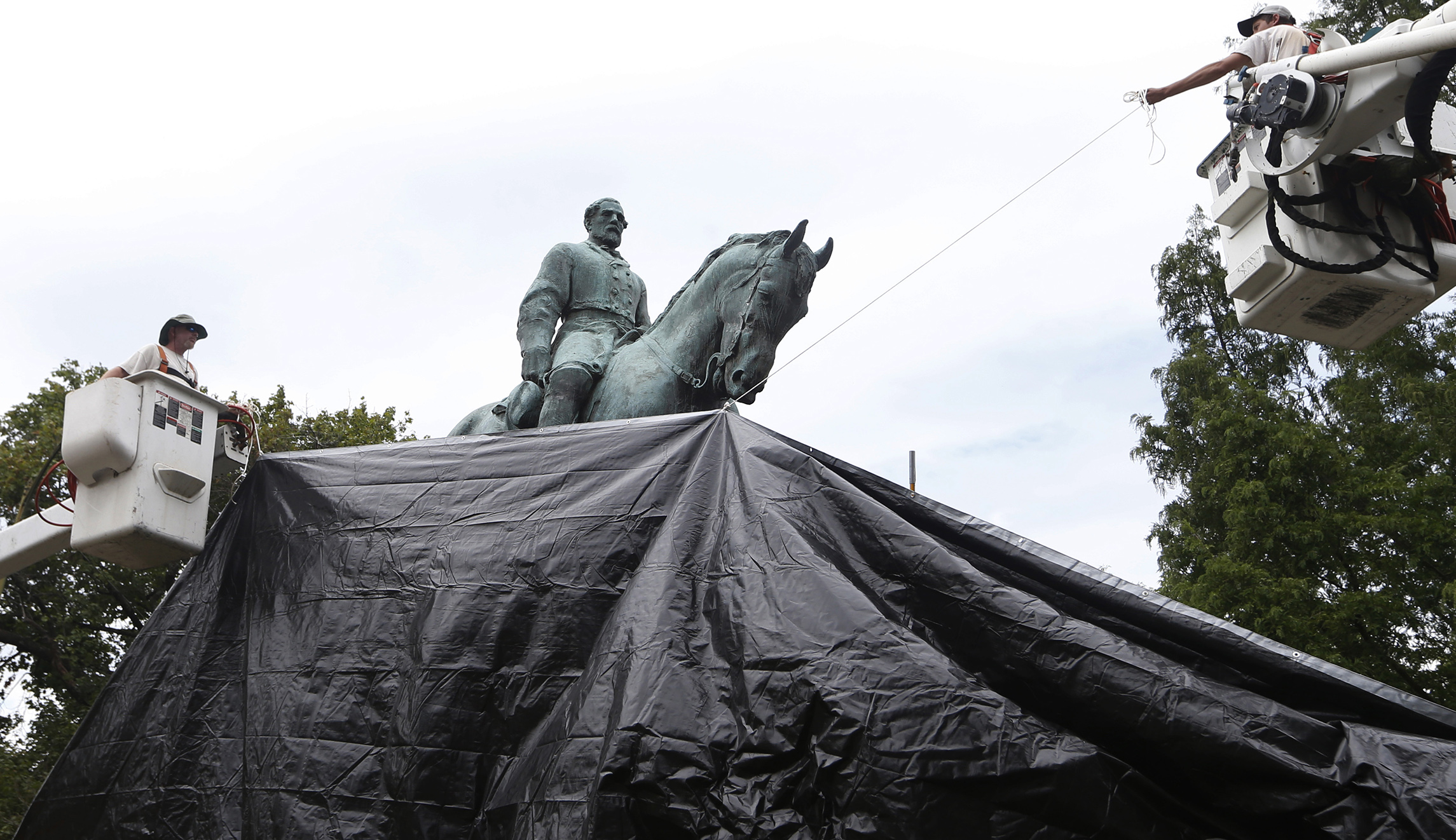 Charlottesville’s decision to shroud Robert E. Lee’s statue was awfully presumptuous