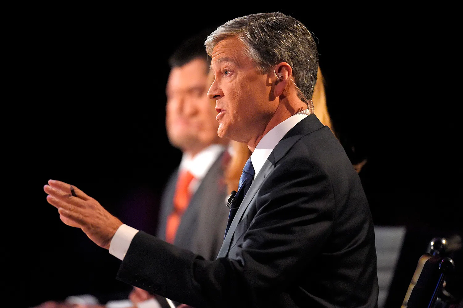 CNBC reporter asked Clinton camp: ‘What should I ask Jeb?’