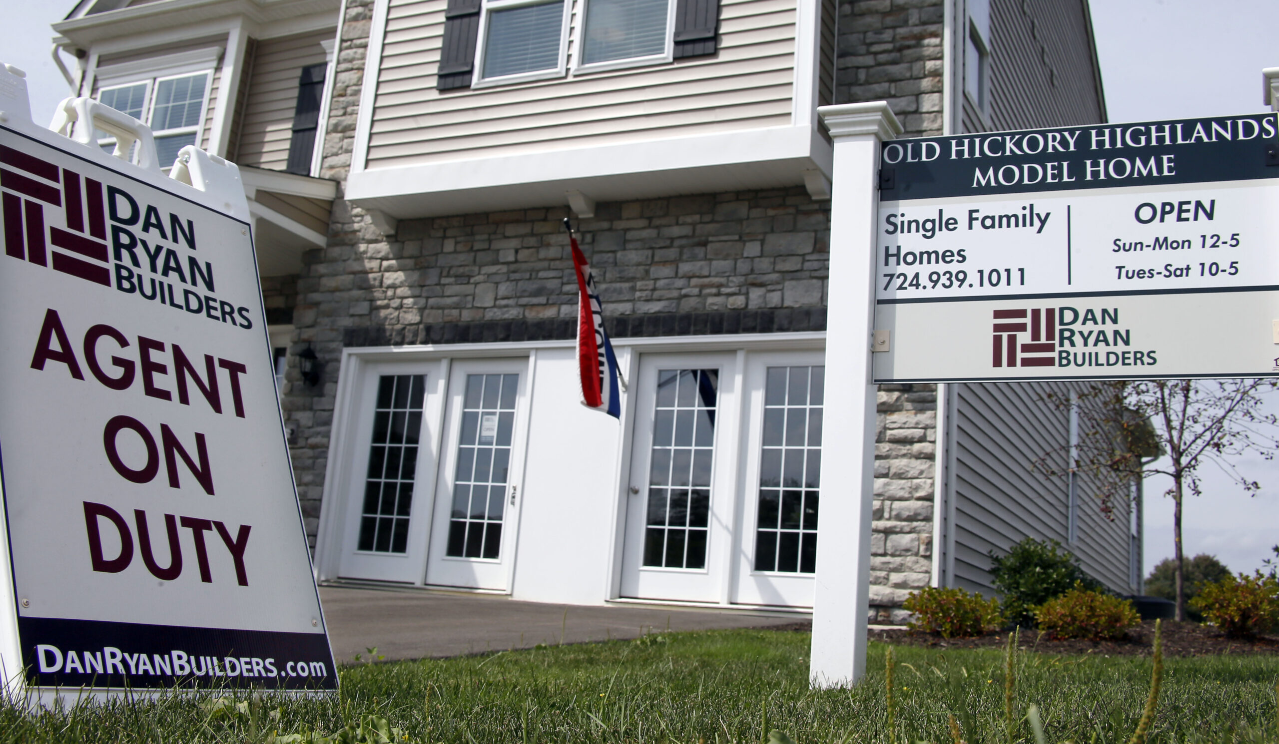 Slower growth for US home prices in August