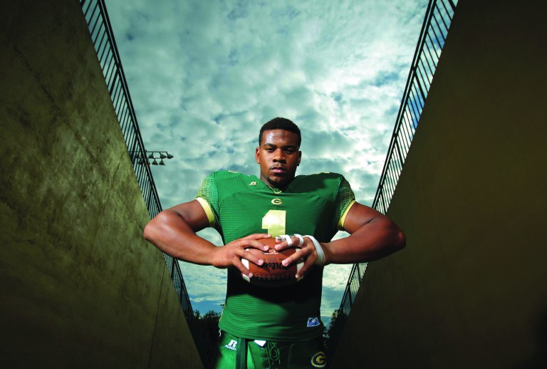 Jason Getz/Atlanta Journal- Constitution
Defensive lineman Robert Nkemdiche of Loganville, Ga., is the nation's No. 1 prospect and deciding among Florida, Mississippi and Louisiana State.