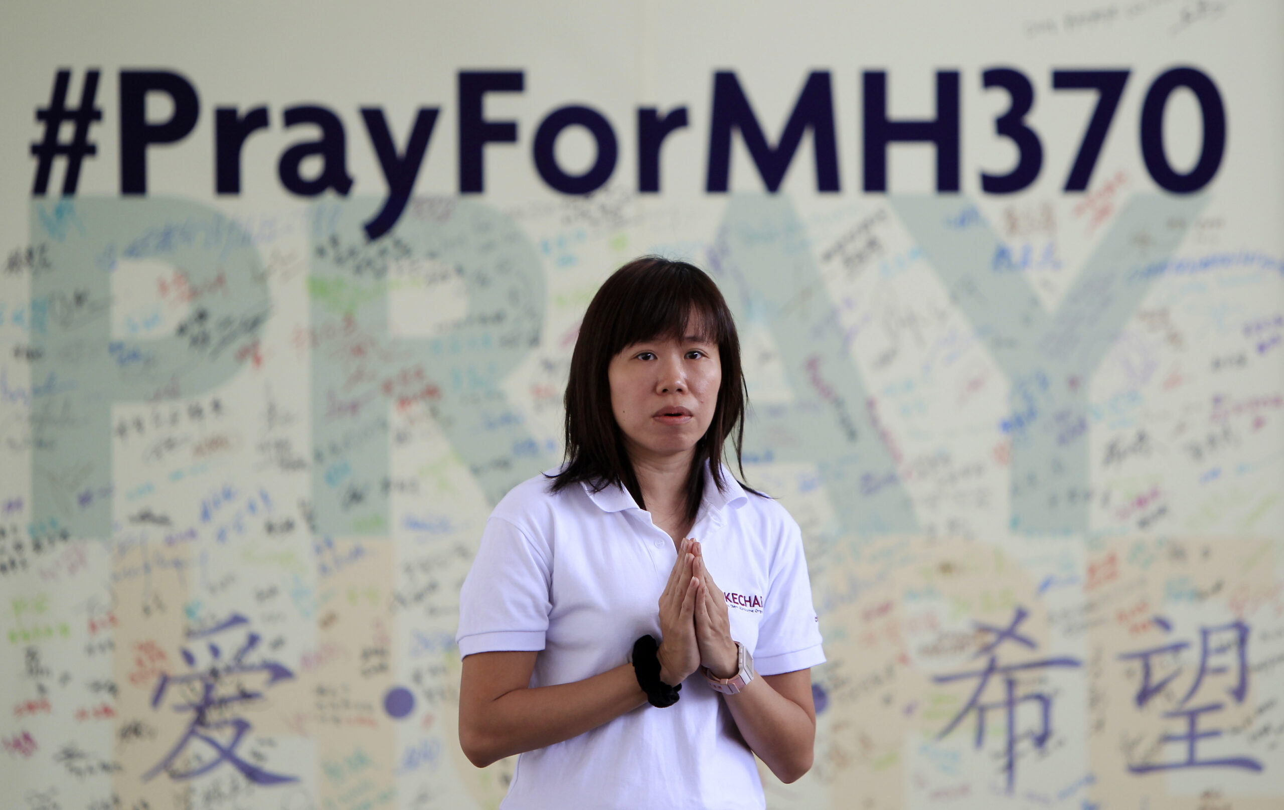 Underwater search for Malaysian airliner resumes