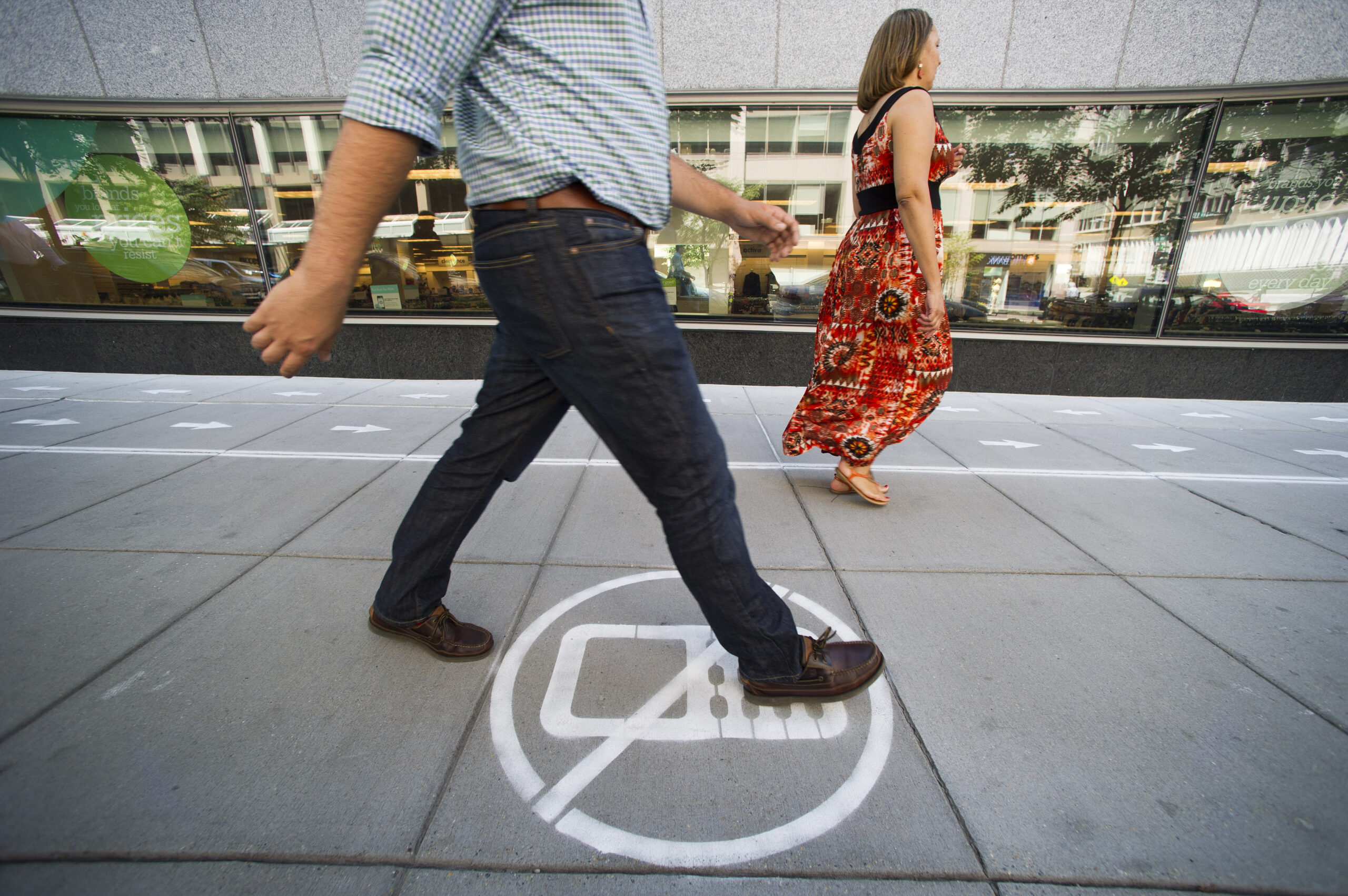 TV show puts ‘fast and slow lanes’ on DC sidewalk
