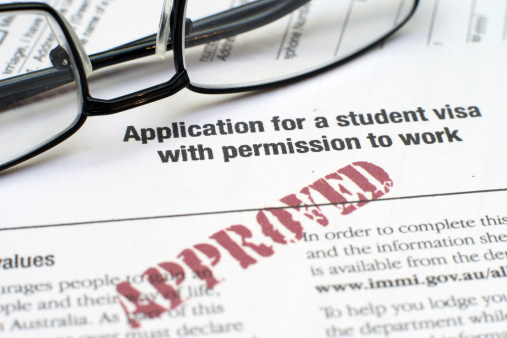 The government is falling short in assessing the risks of a program that allows tens of thousands of foreign students to stay in the United States and work for close to 2 1/2 years, according to a newly released report from the Government Accountability Office. (Photo: Thinkstock)