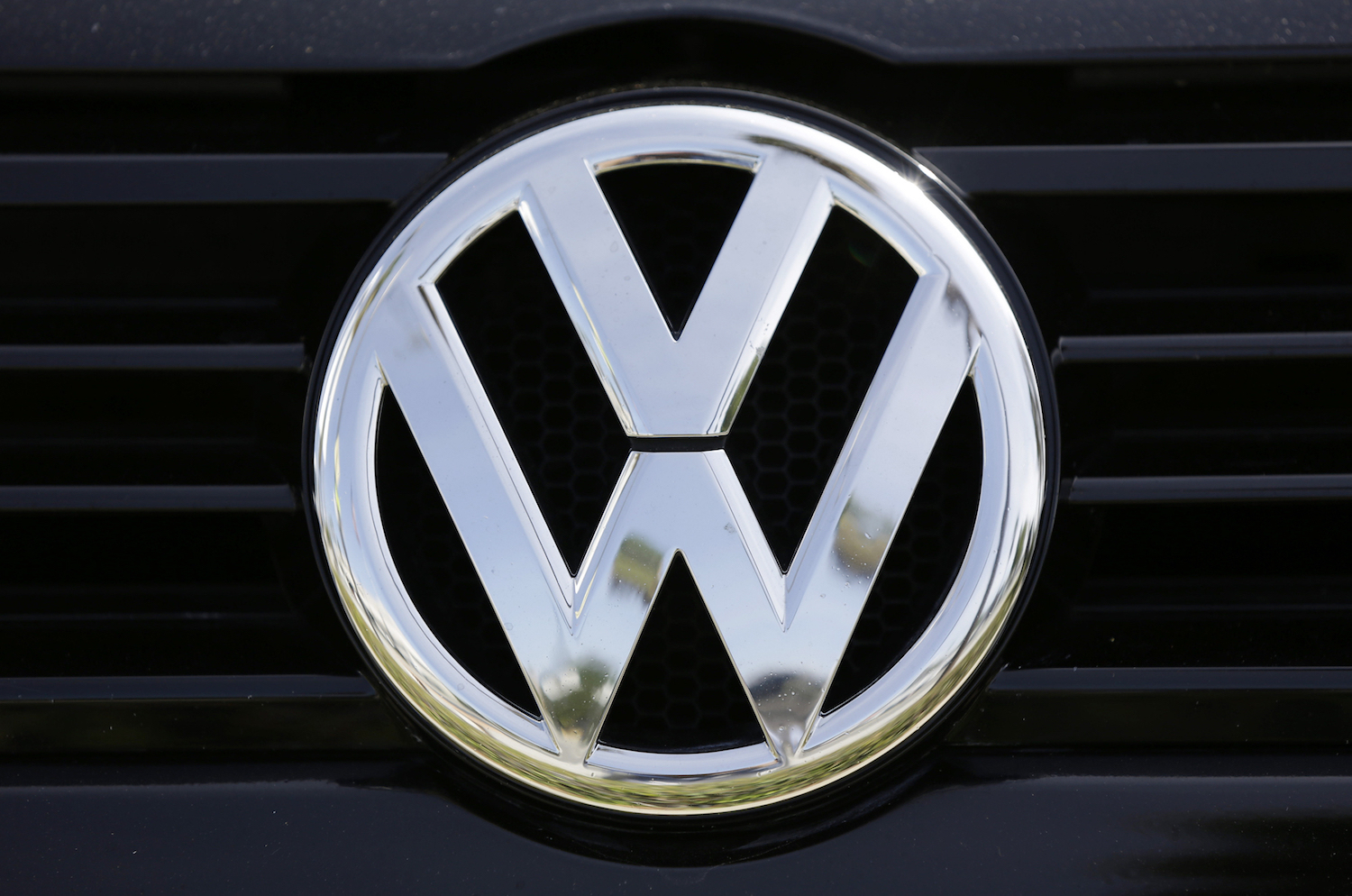 Volkswagen to pay $2.8 billion fine as a part of emissions scandal plea