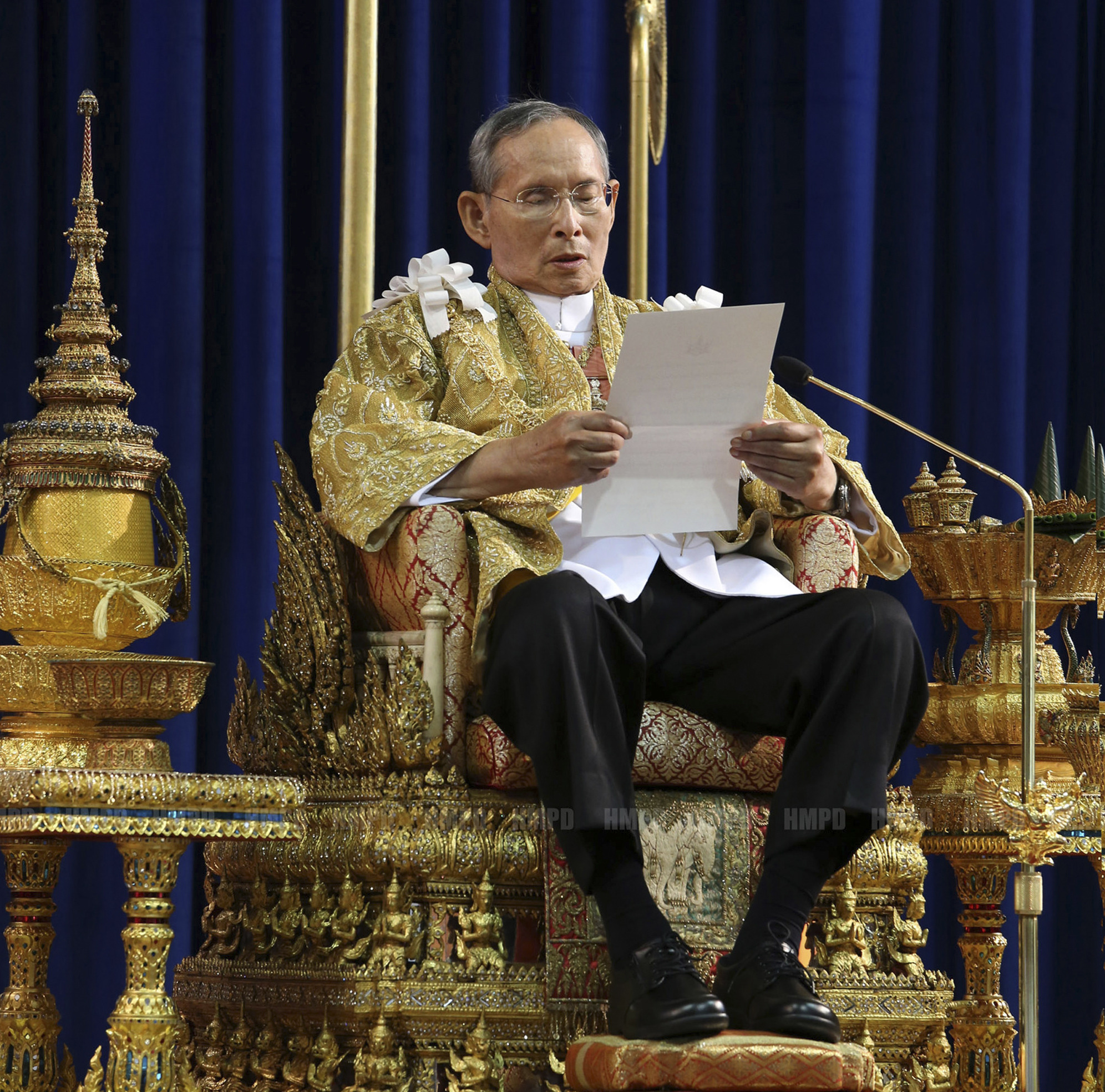 Thailand’s 86-year-old king in hospital with fever